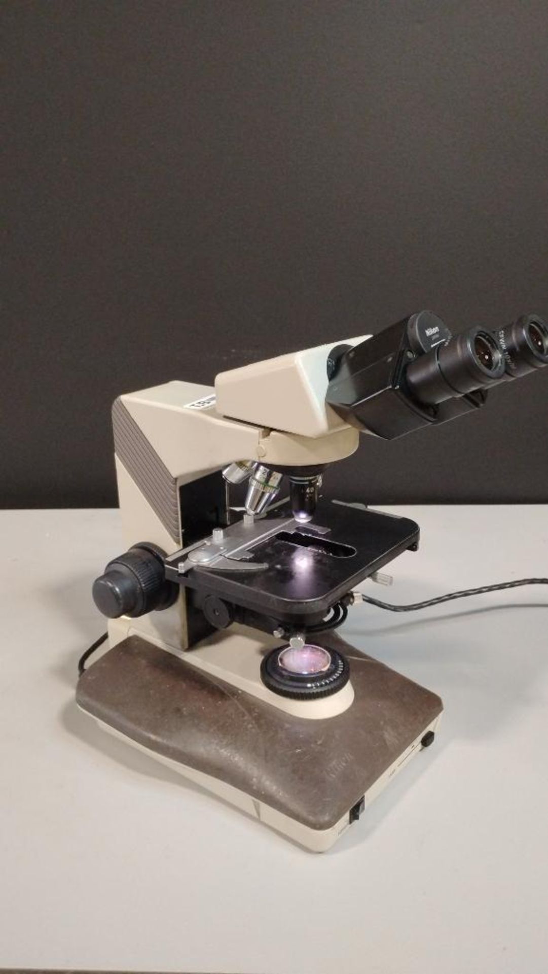 NIKON LABOPHOT-2 LAB MICROSCOPE WITH 5 OBJECTIVES - Image 3 of 4