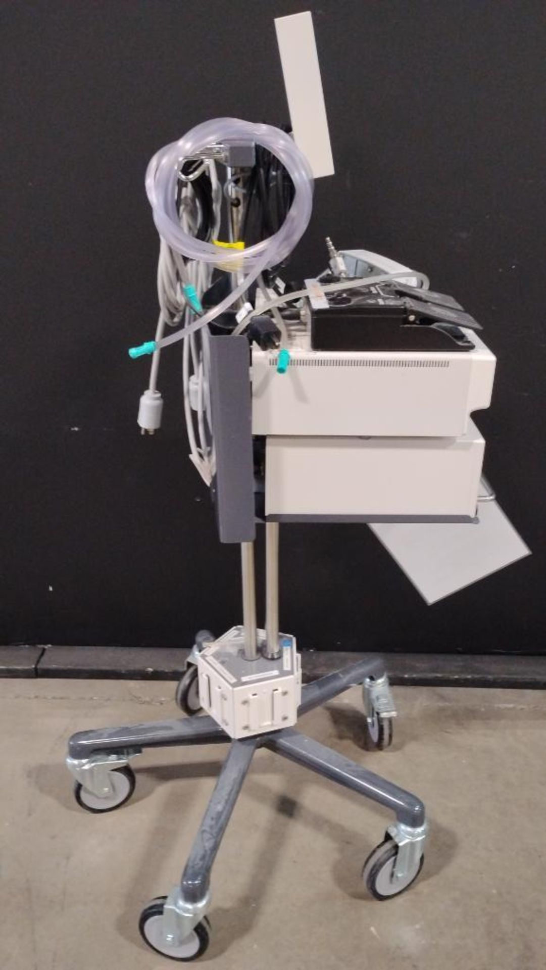 SMITH & NEPHEW 7209808 IUR HYSTEROSCOPIC MORCELLATION SYSTEM TO INCLUDE FLUID MANAGEMENT SYSTEM(7210 - Image 3 of 4