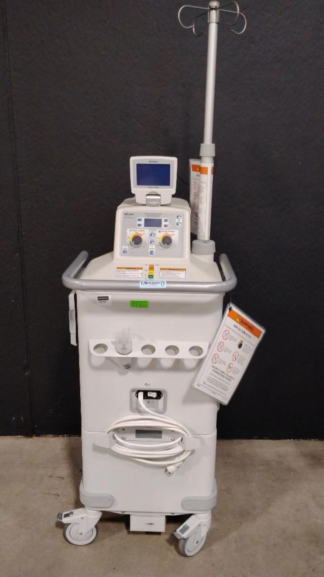 STRYKER NEPTUNE 2 ULTRA HIGH VACUUM/ HIGH FLOW CONTINOUS SURGICAL SUCTION UNIT - Image 2 of 5
