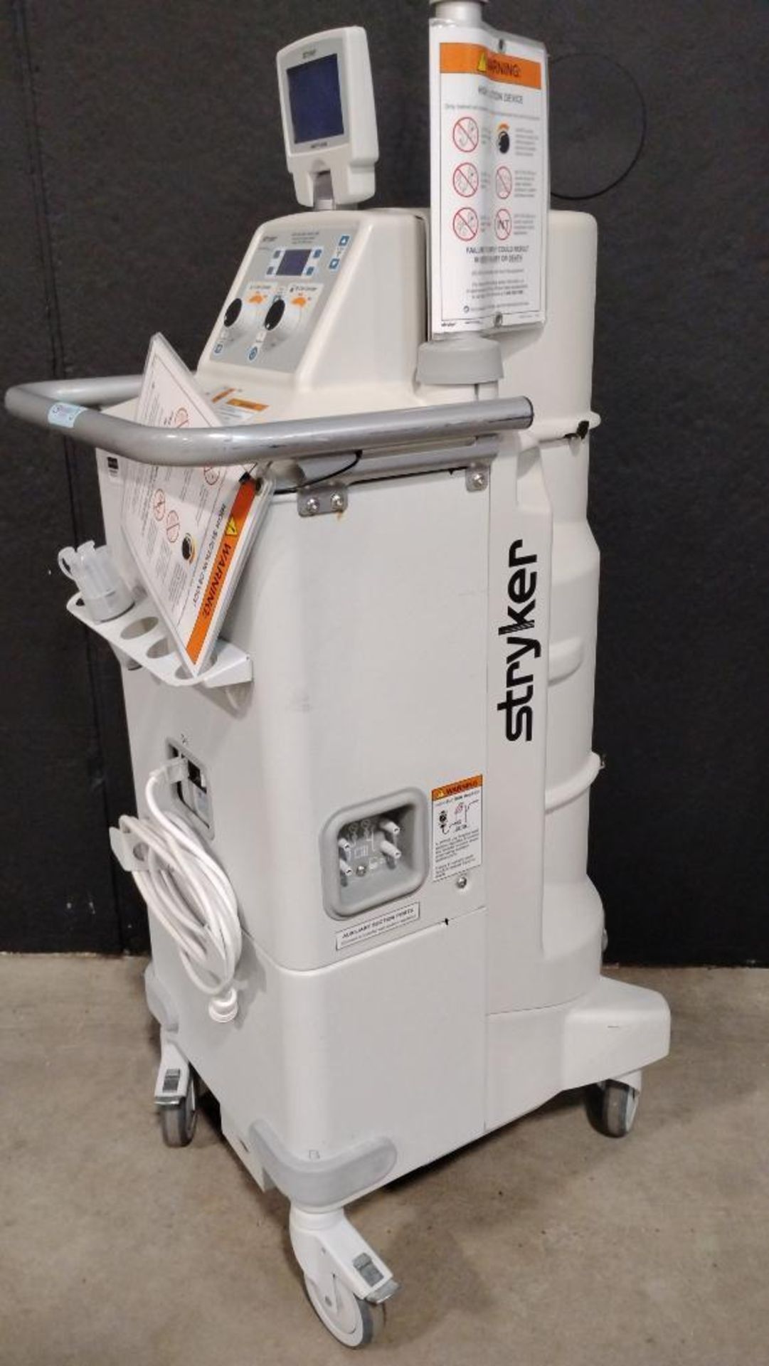 STRYKER NEPTUNE 2 ULTRA HIGH VACUUM/ HIGH FLOW CONTINOUS SURGICAL SUCTION UNIT - Image 3 of 5