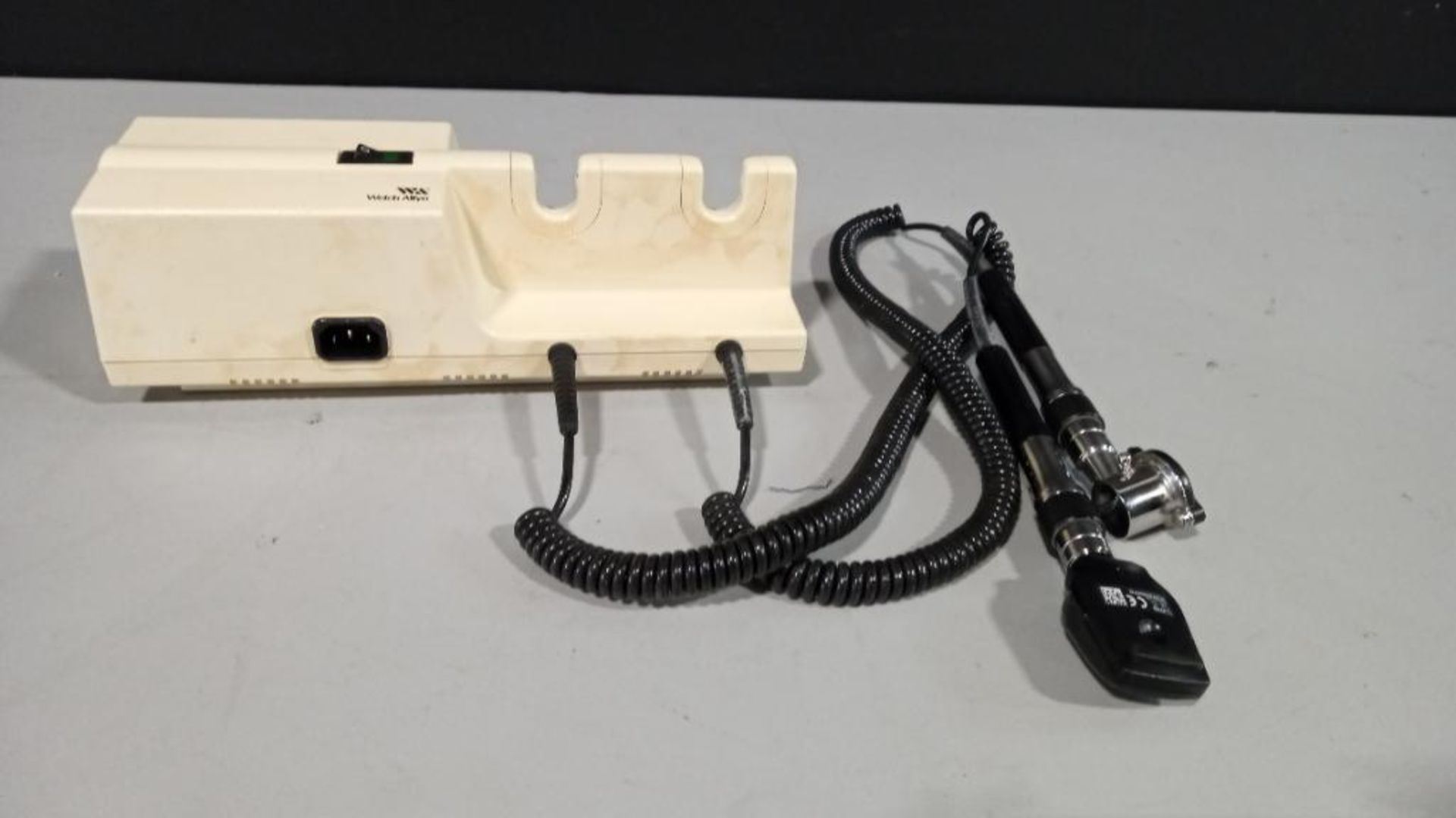 WELCH ALLYN 767 SERIES OTO/OPTHALMOSCOPE WITH HEADS - Image 4 of 4