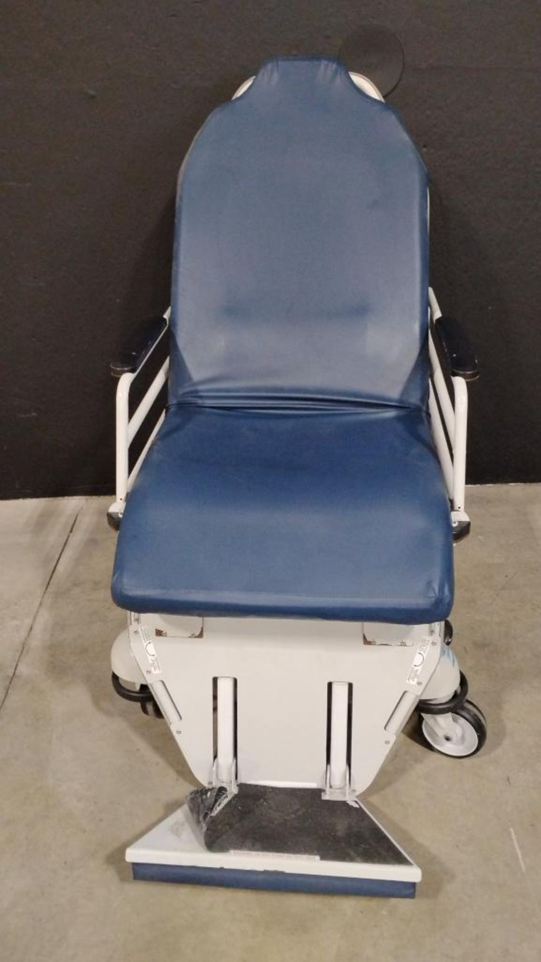 STRYKER 5050 STRETCHER CHAIR