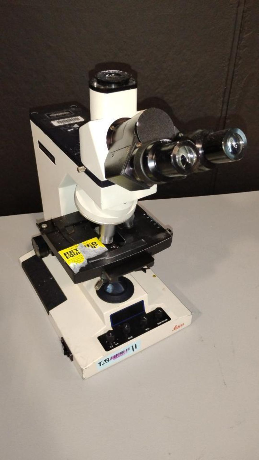 LEICA MICROSTAR IV LAB MICROSCOPE WITH 3 OBJECTIVES