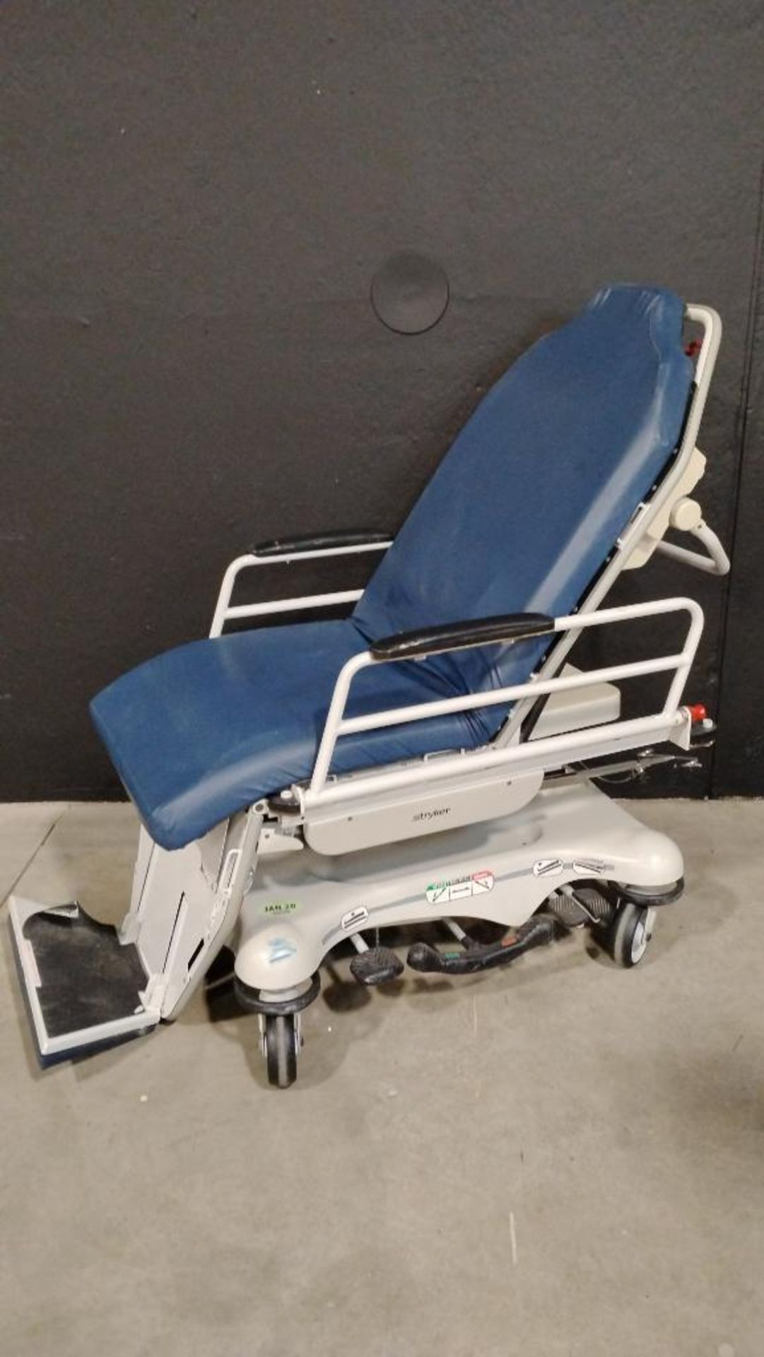 STRYKER 5050 STRETCHER CHAIR - Bild 2 aus 4