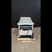 ENOCHS 4000 POWER EXAM TABLE WITH FOOTSWITCH