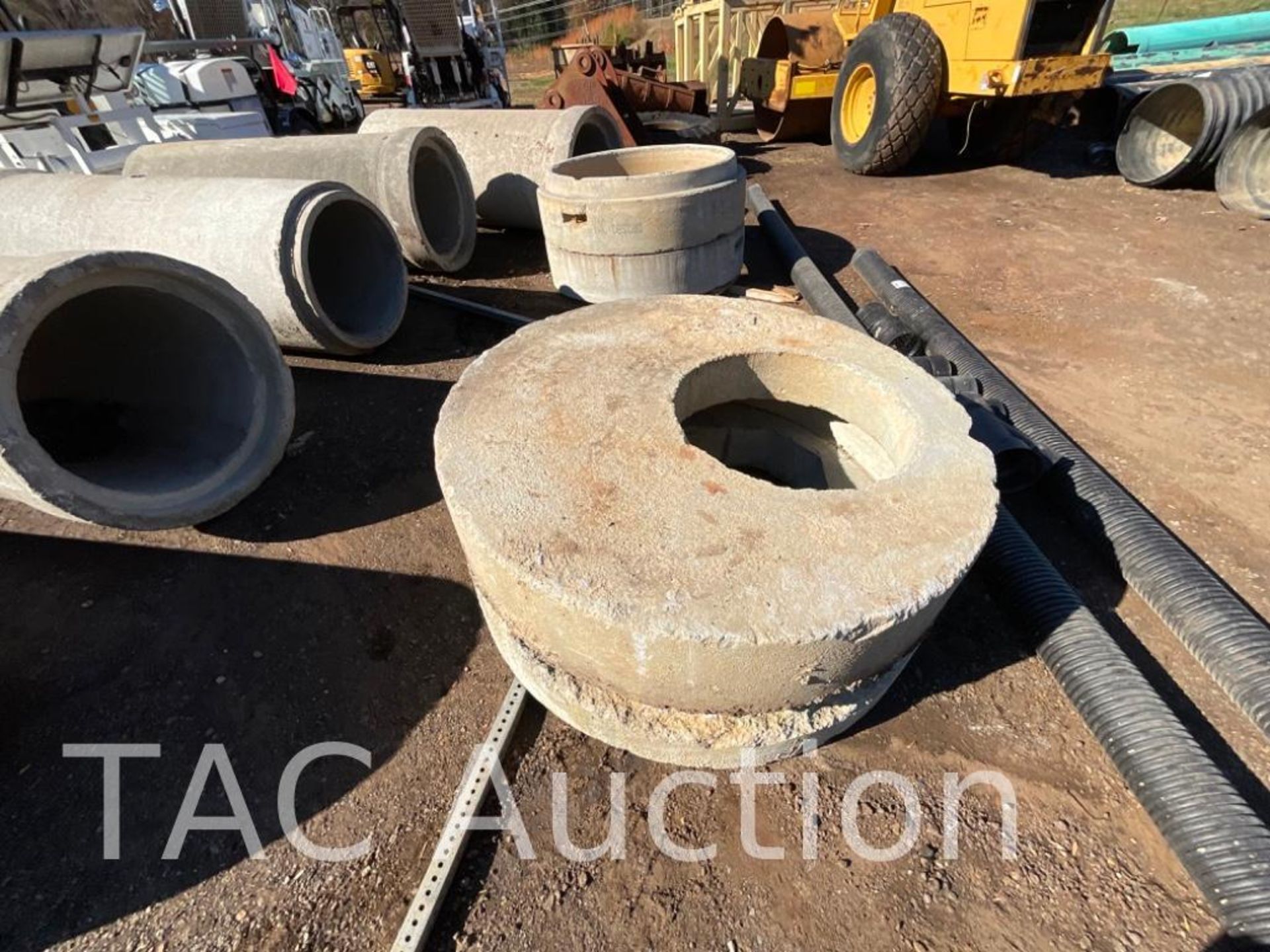 Concrete Pipe Culverts - Image 17 of 18