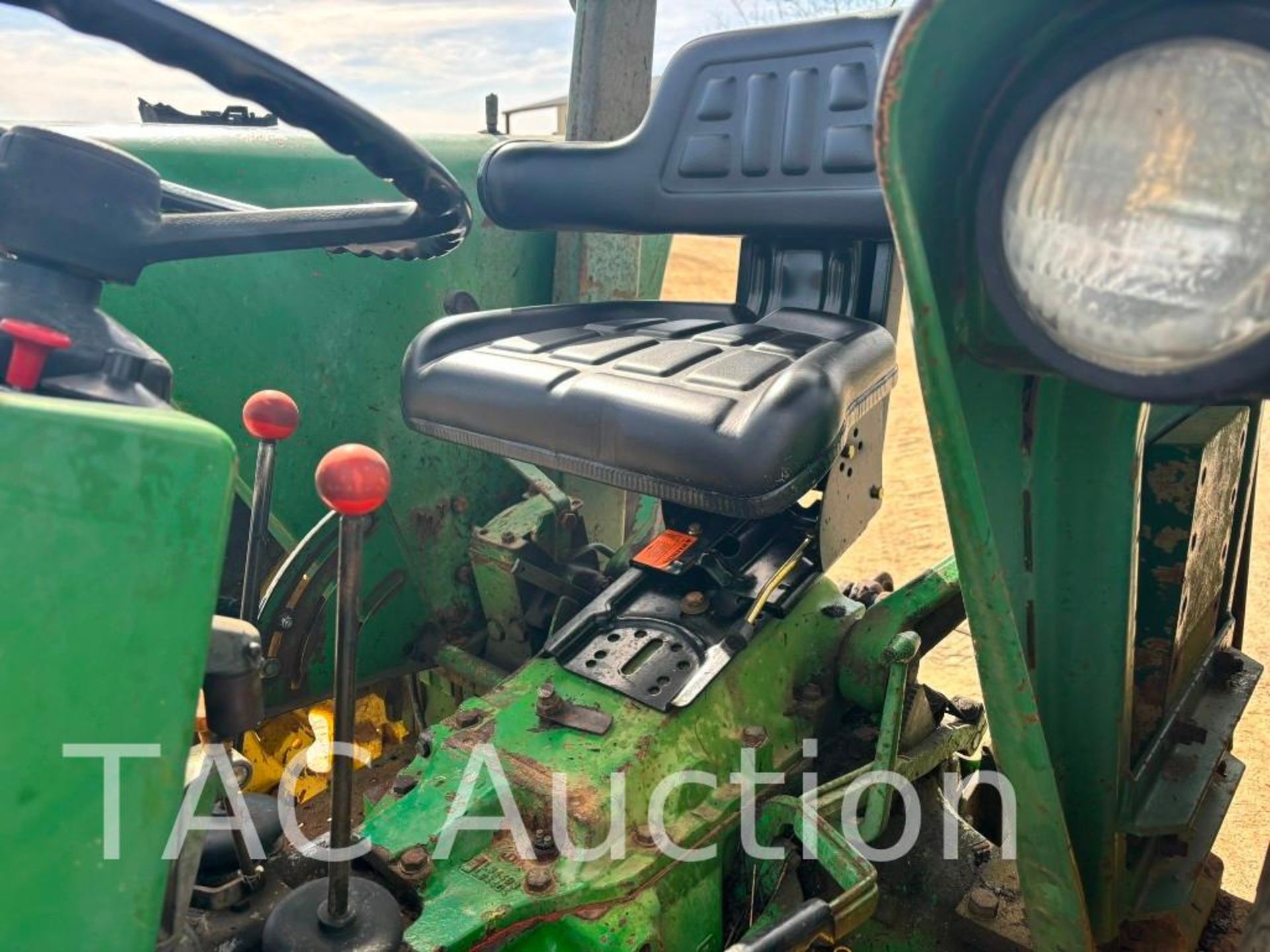 1985 John Deere 2350 Farm Tractor - Image 7 of 11