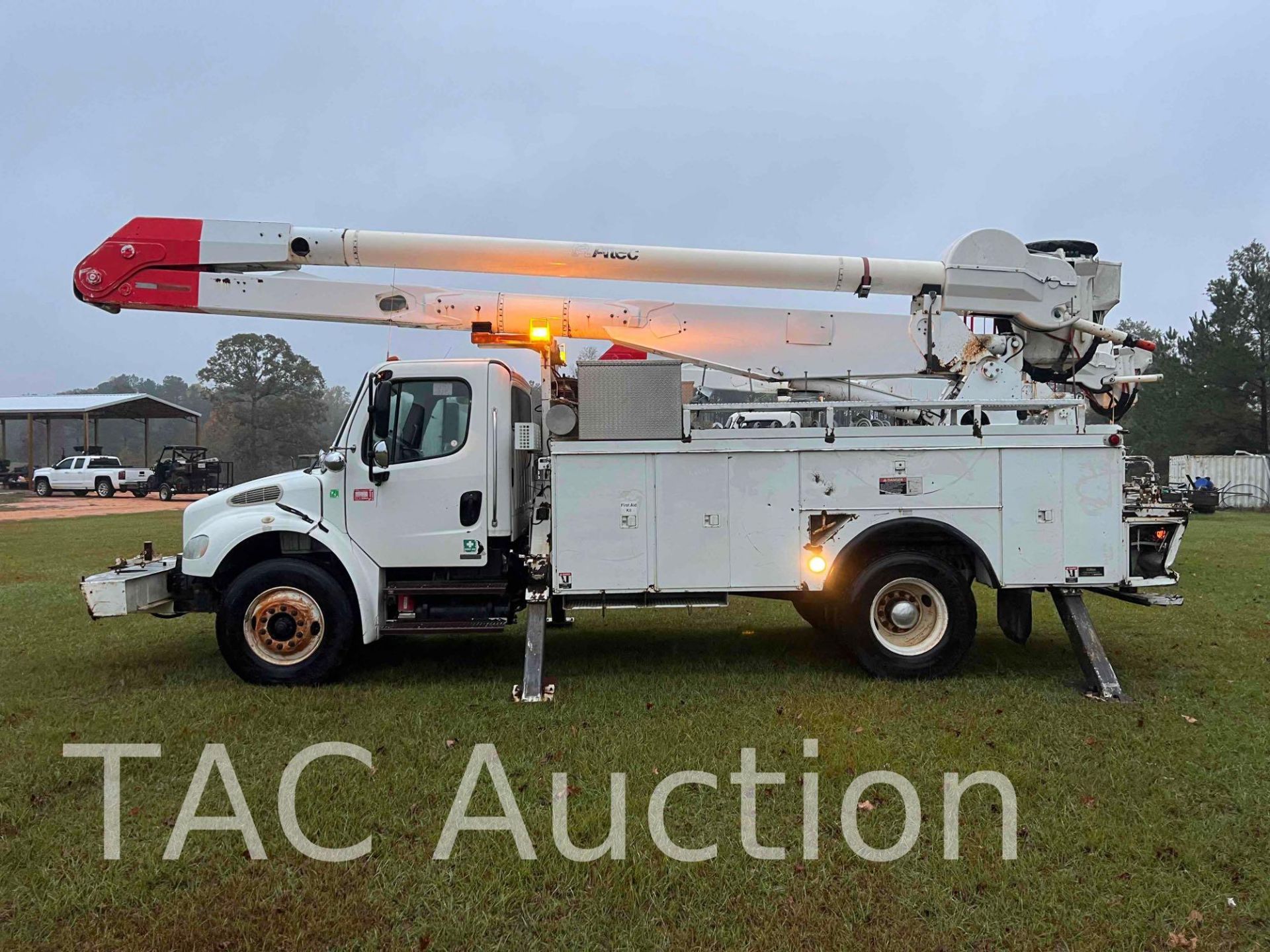 2007 Freightliner M2 106 Bucket Truck - Image 2 of 84