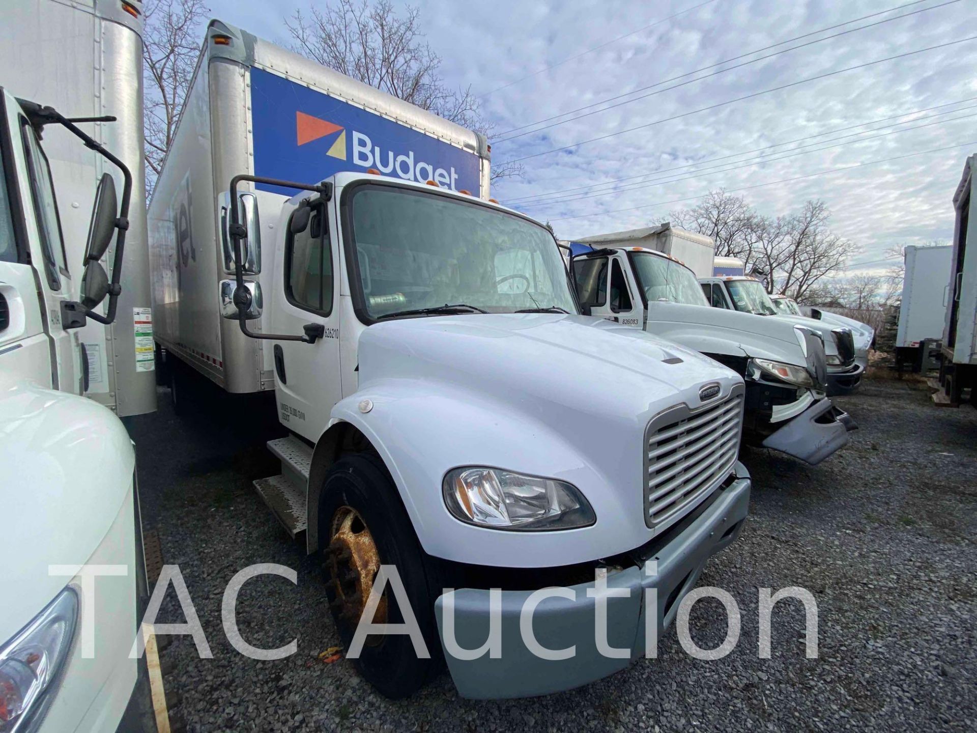 2016 Freightliner M2106 26ft Box Truck - Image 3 of 64