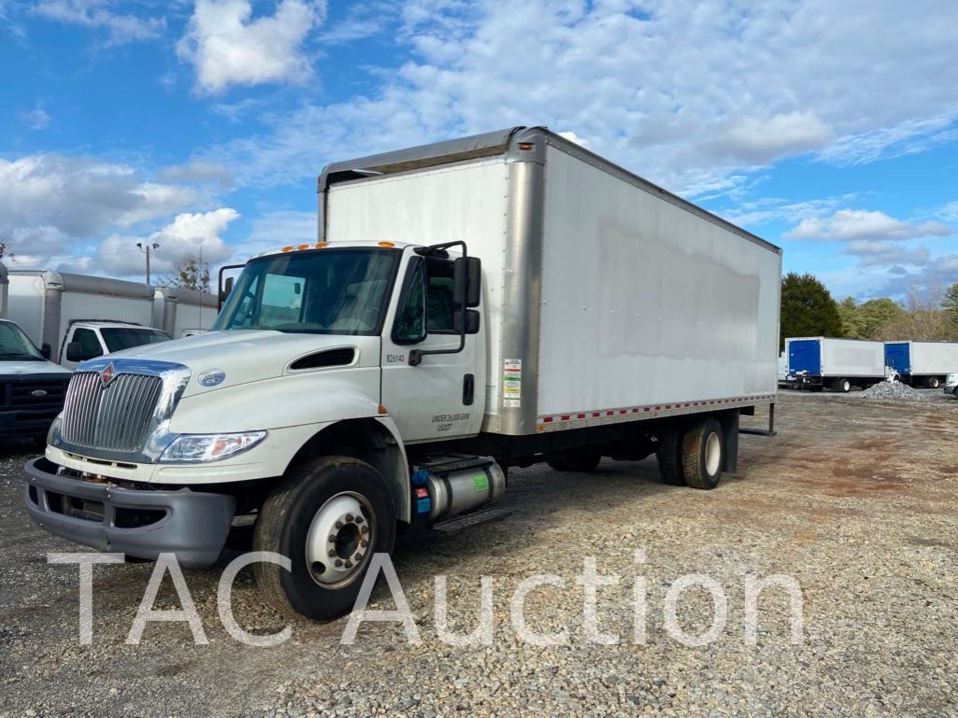 2018 International Durastar 4300 26ft Box Truck - Image 3 of 98