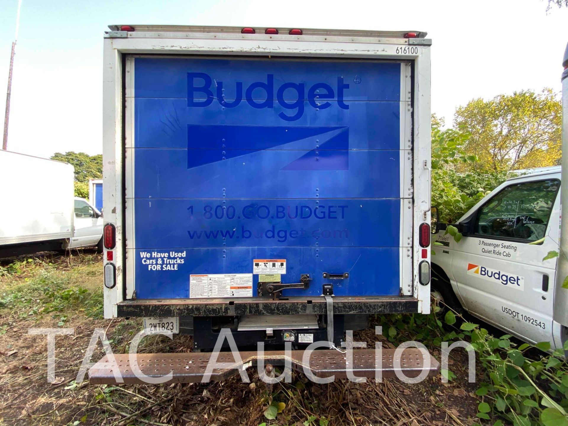 2016 Ford E-350 16ft Box Truck - Image 5 of 46