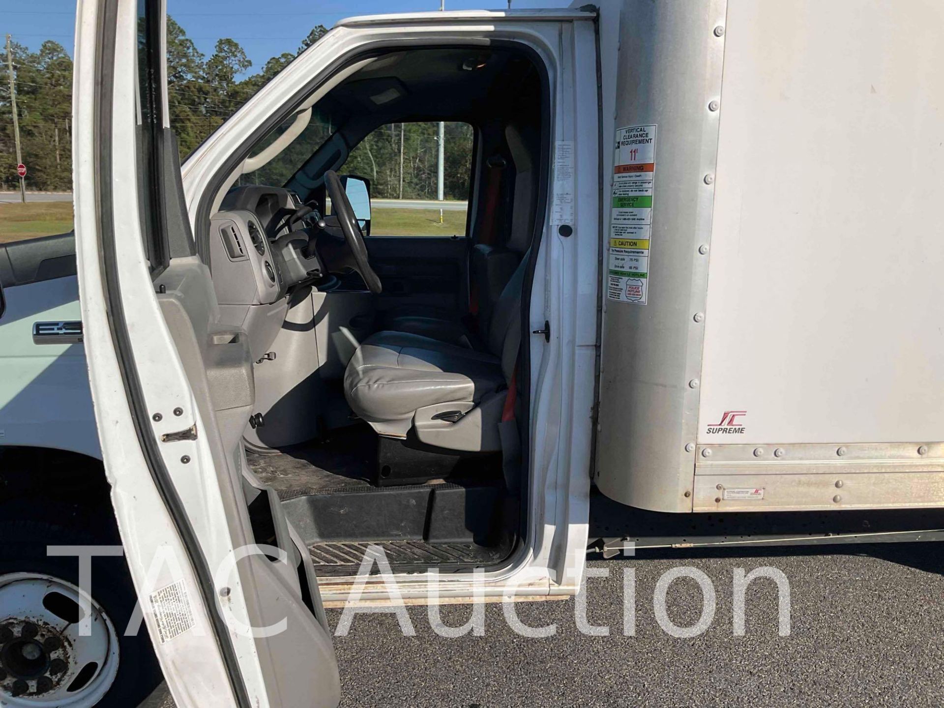 2016 Ford E-350 16ft Box Truck - Image 10 of 42