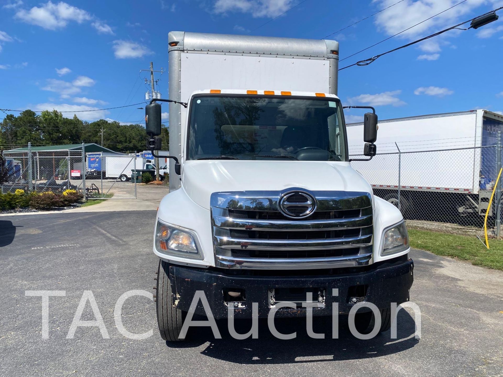 2016 Hino 268 26ft Box Truck - Image 2 of 59