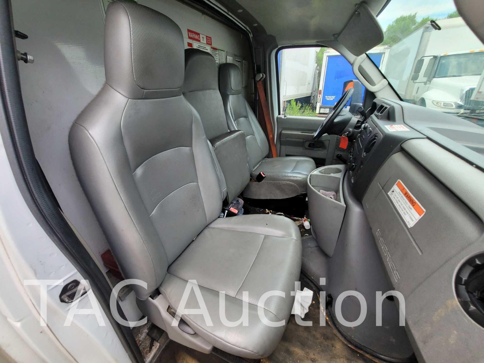 2014 Ford E-350 16ft Box Truck - Image 15 of 38