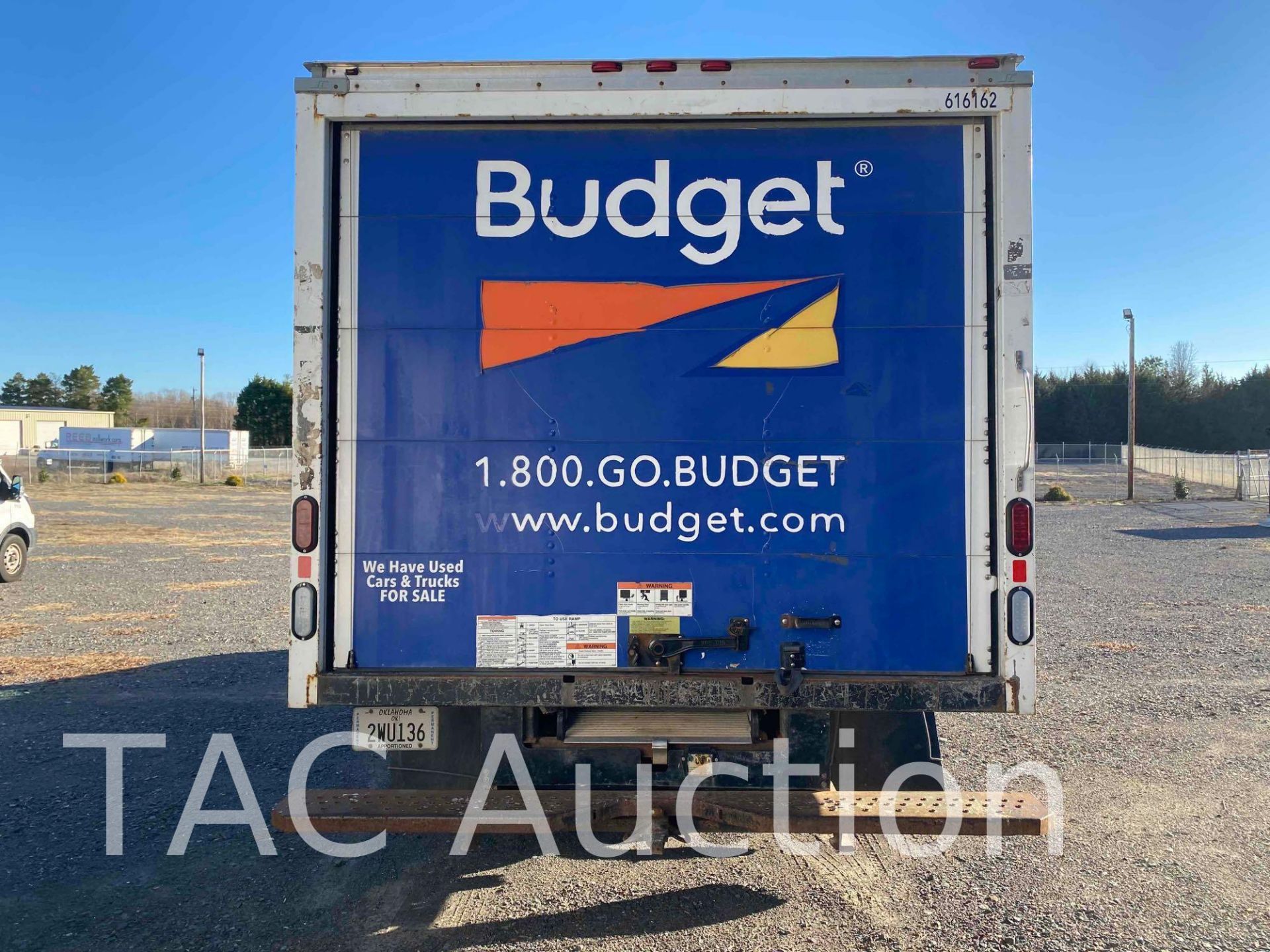 2016 Ford Econoline E-350 16ft Box Truck - Image 5 of 54