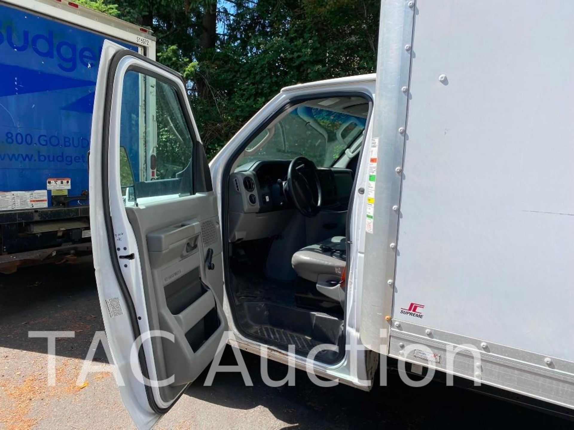 2015 Ford Econoline E-350 16ft Box Truck - Image 6 of 52