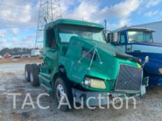 2003 Volvo VNL Day Cab