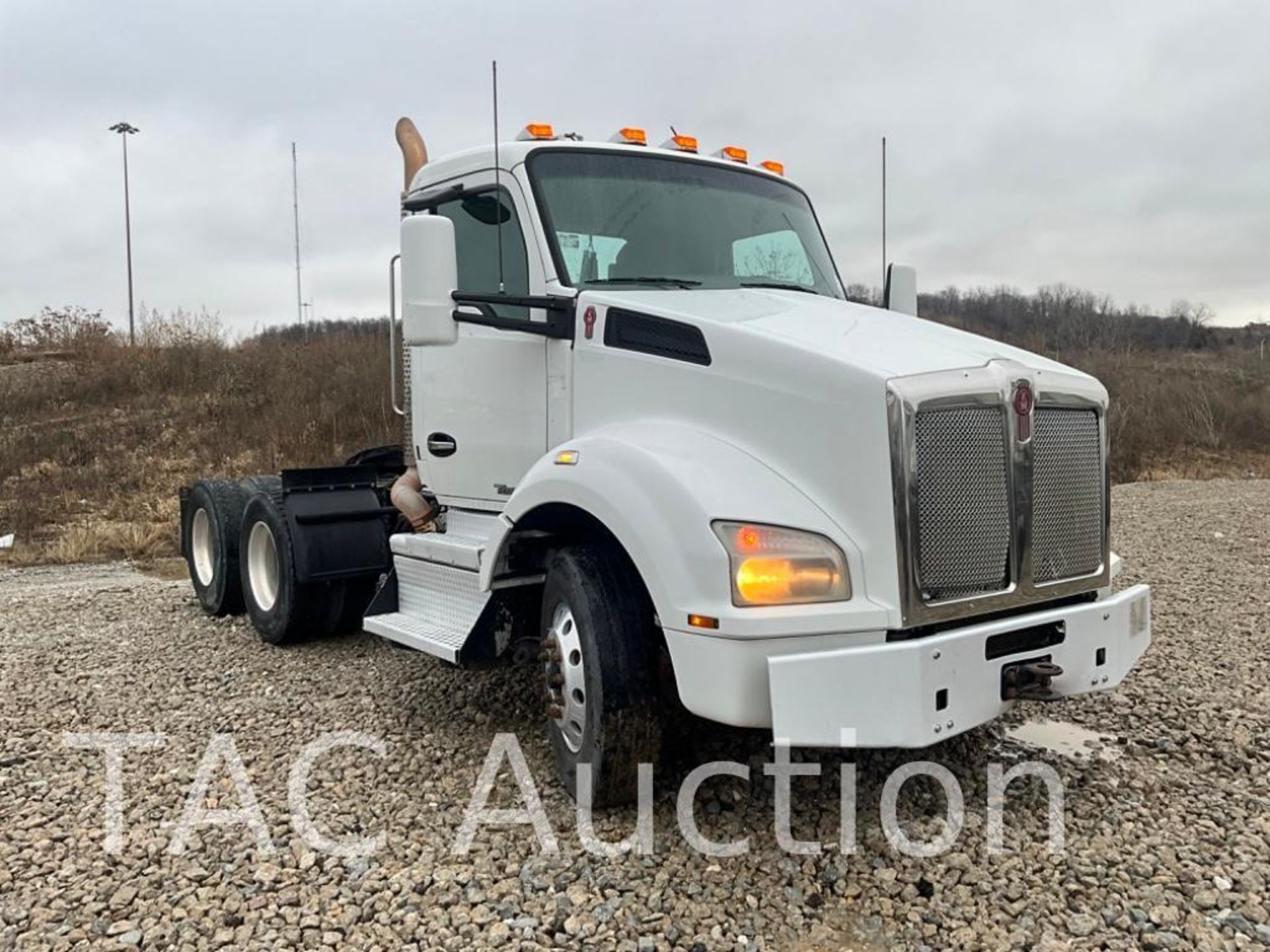 2018 Kenworth T880 Day Cab - Image 7 of 55