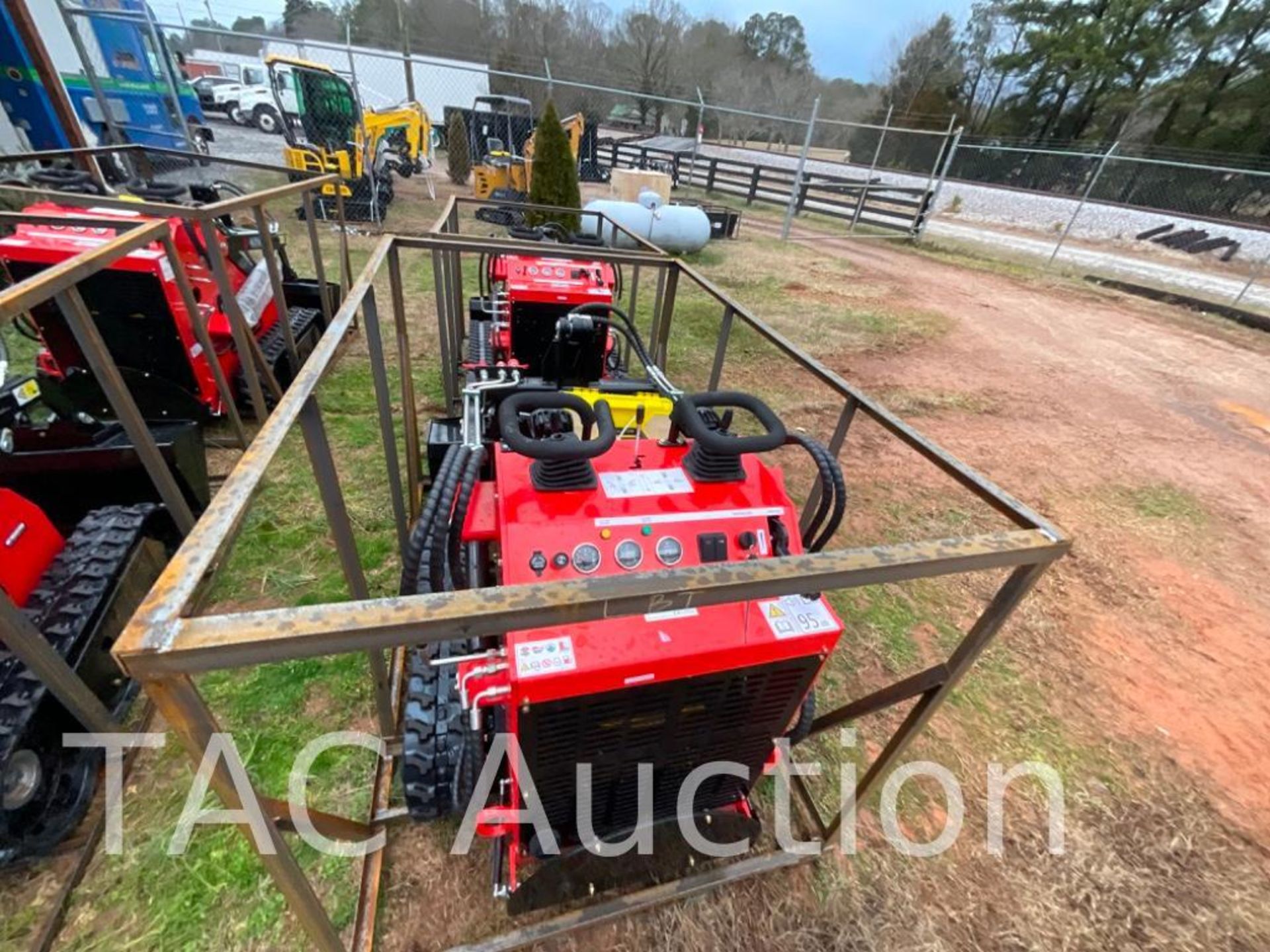 New AGT LRT23 Mini Skid Steer - Image 9 of 21