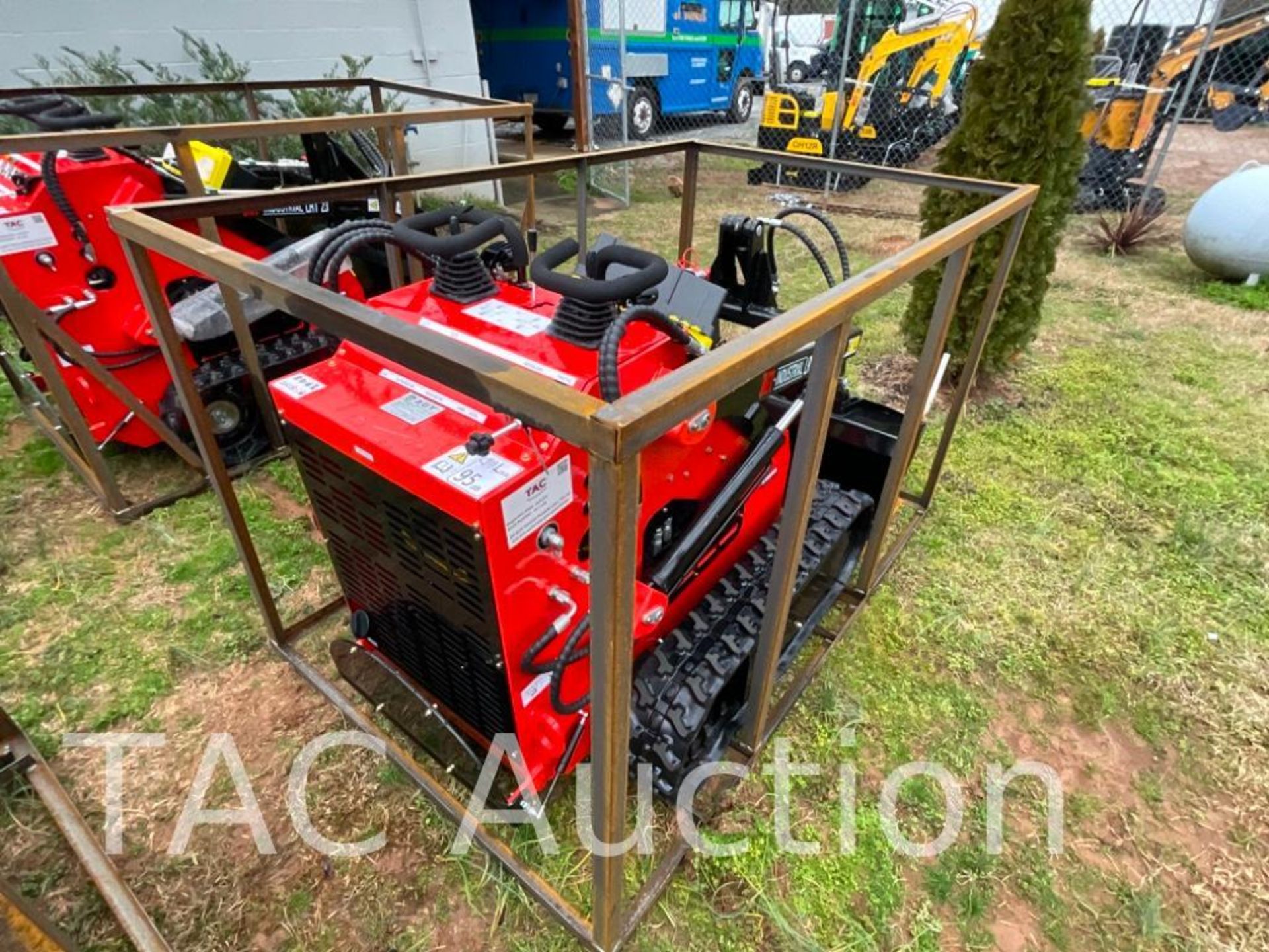 New AGT LRT23 Mini Skid Steer - Image 8 of 18