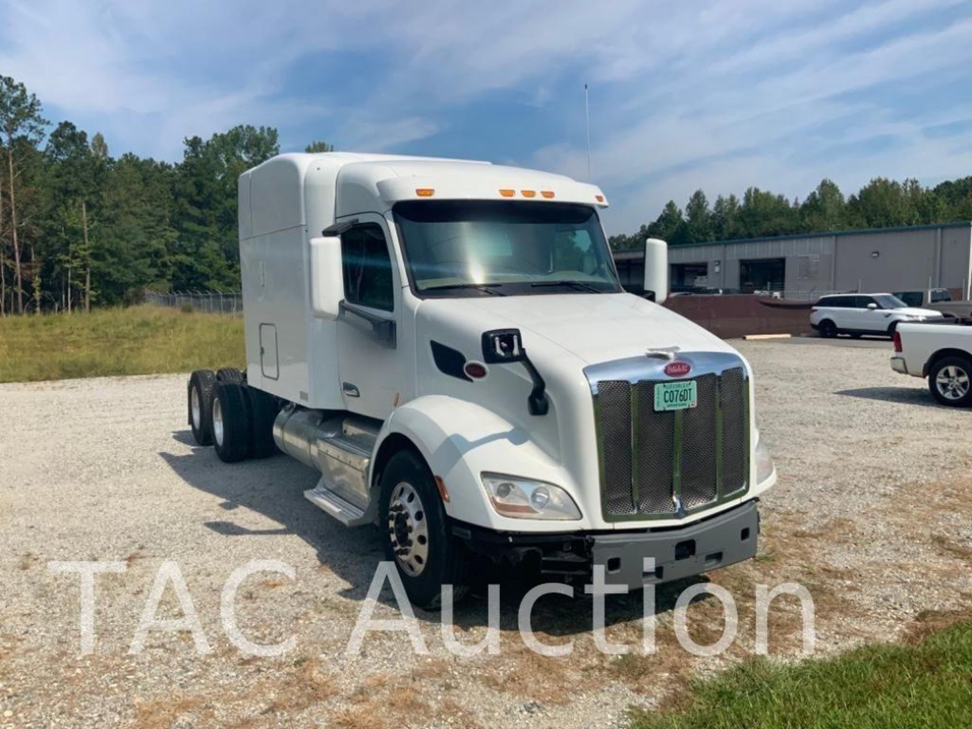 2016 Peterbilt 579 Sleeper Truck - Image 7 of 66