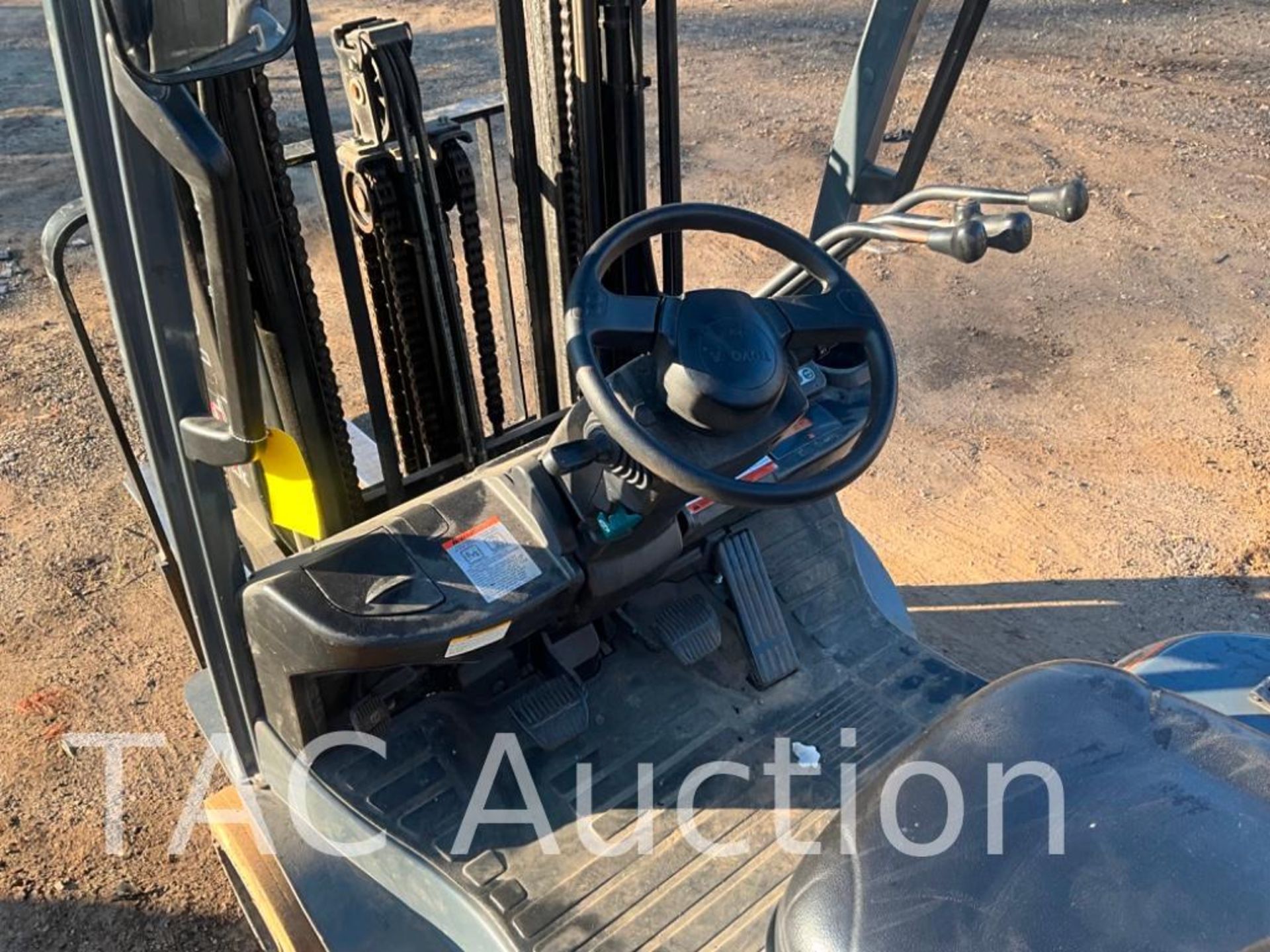 Toyota 8FGCU25 4,500lb Forklift - Bild 12 aus 30