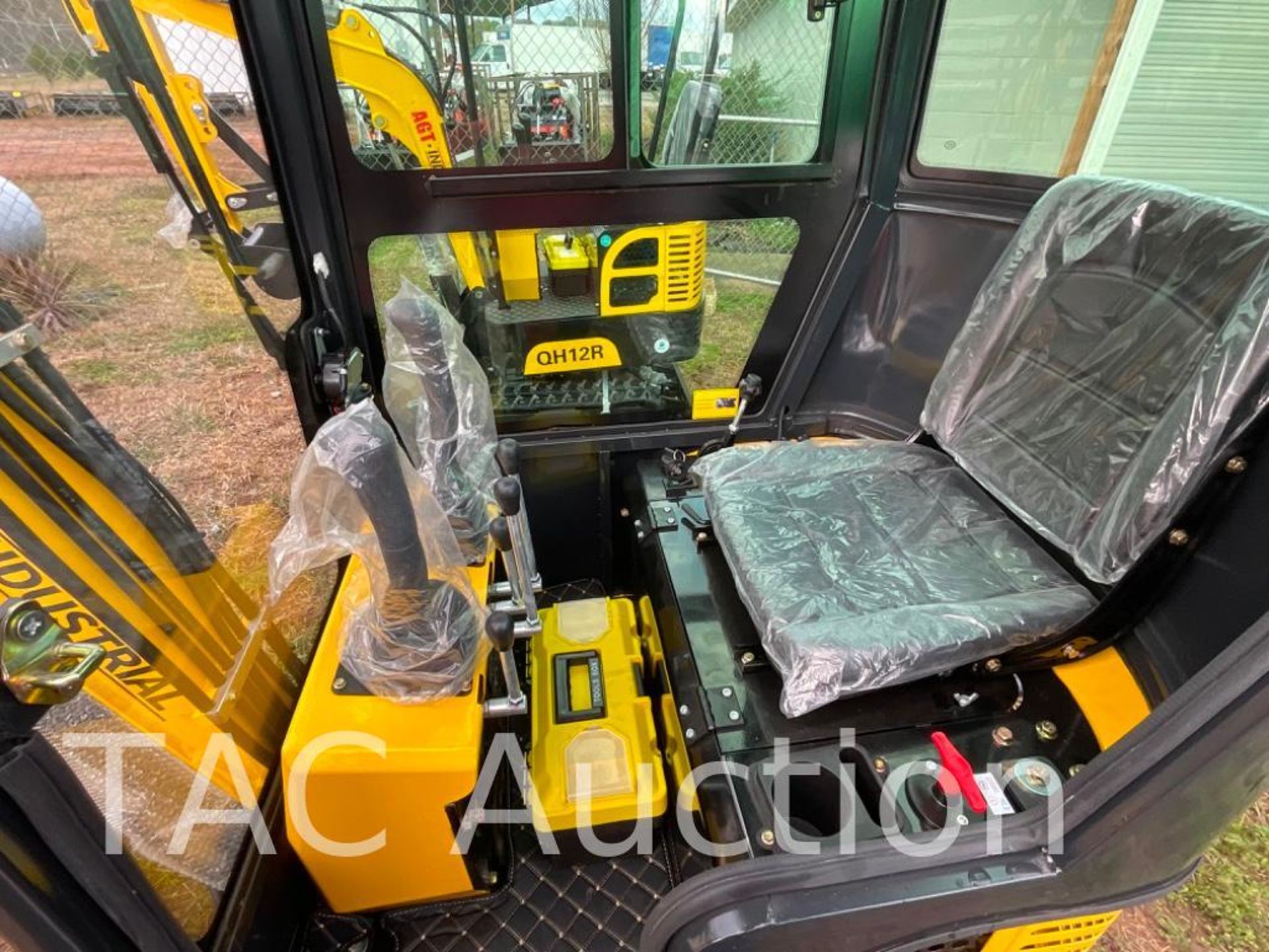 New AGT QH13R Enclosed Cab Mini Excavator - Image 13 of 20