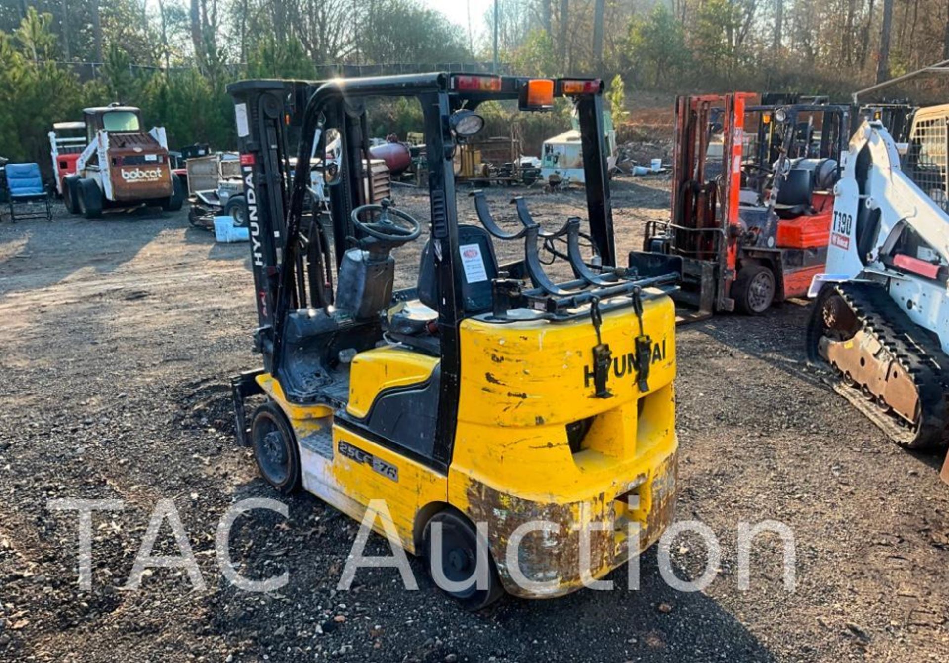 Hyundai 25LC-7A 5,000lb Forklift - Bild 3 aus 27