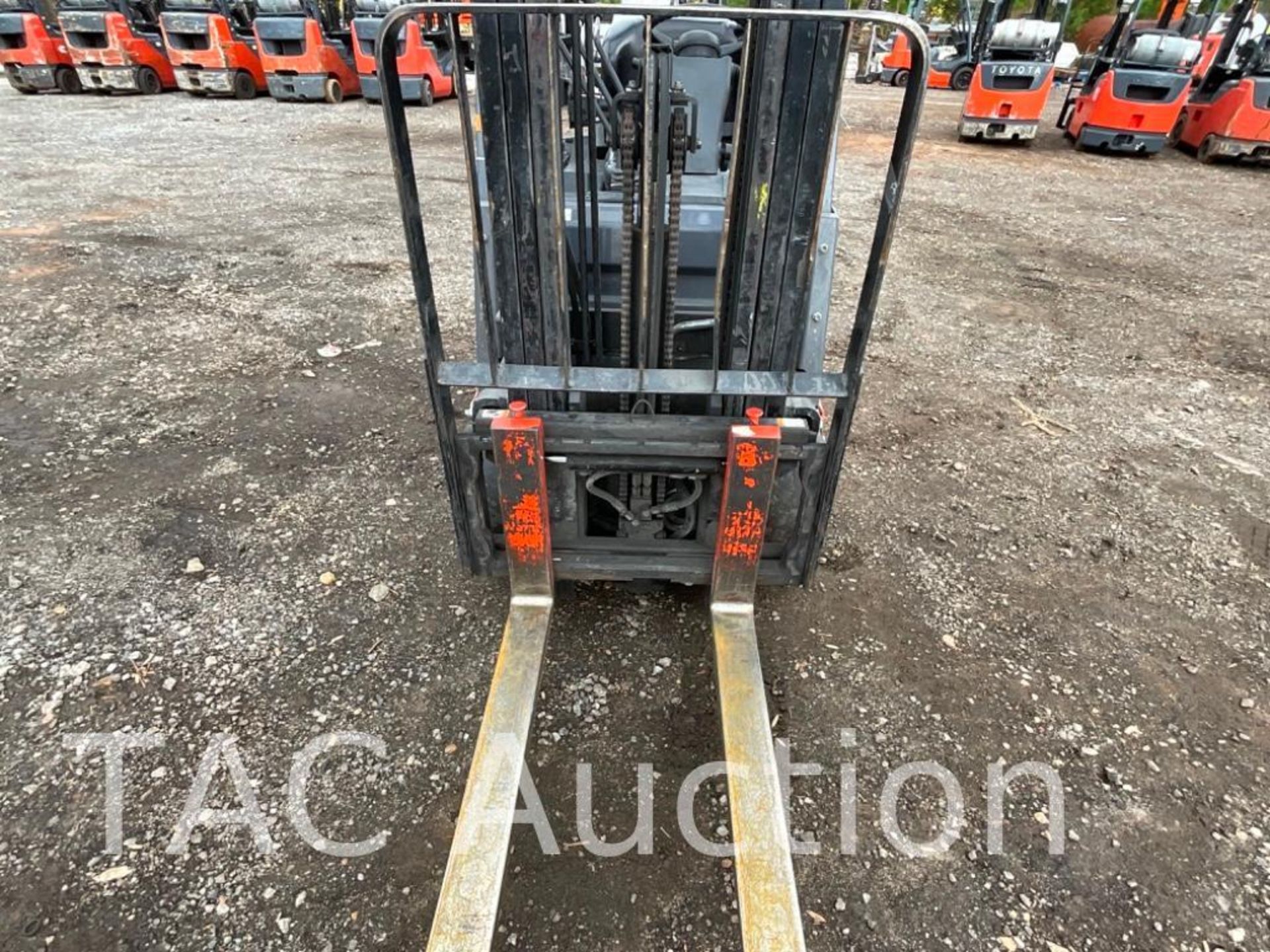 Toyota 8FGCU15 3,000lb Forklift - Bild 9 aus 15