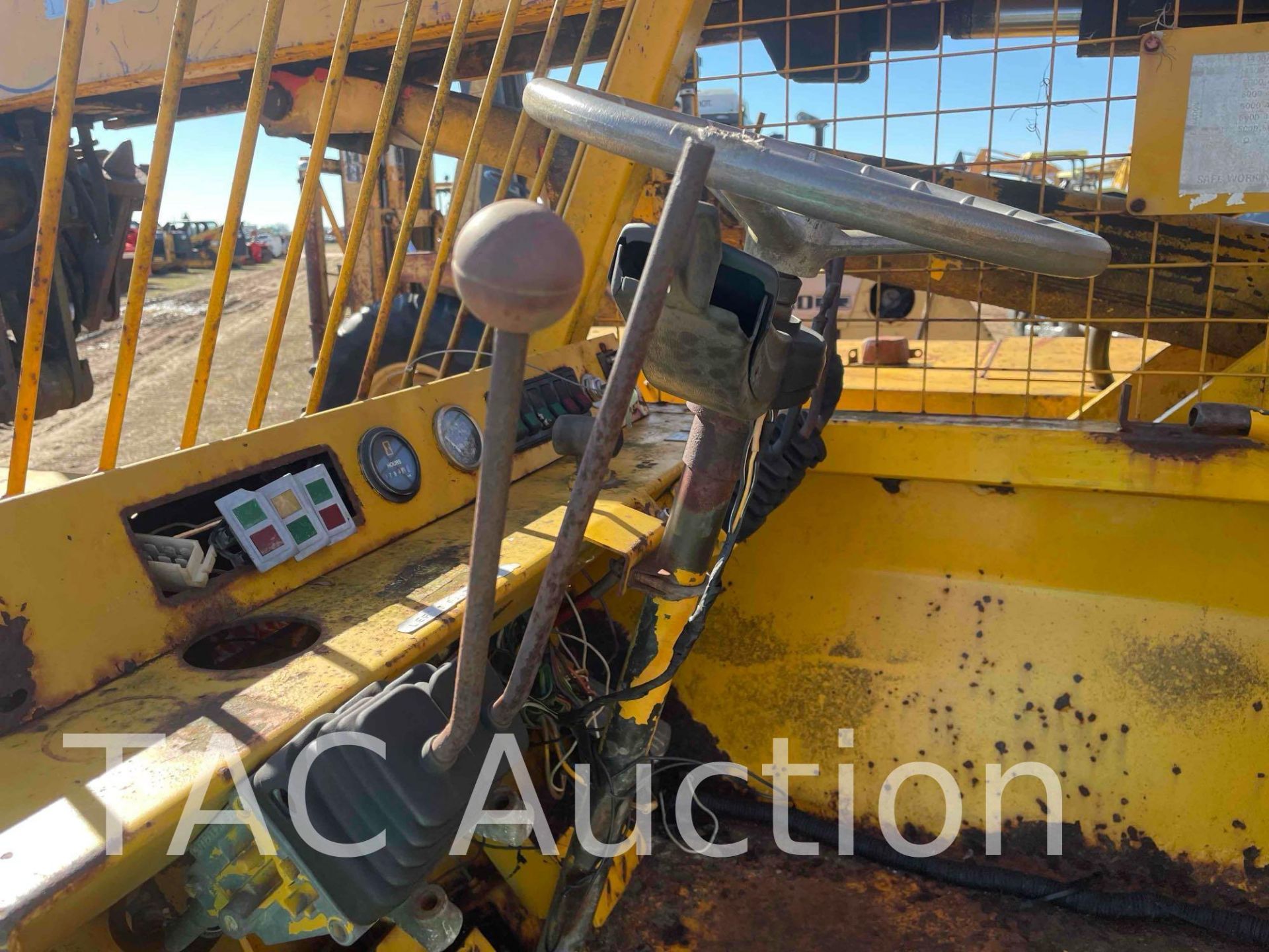 Massey Ferguson MF24 Telehandler - Image 28 of 39