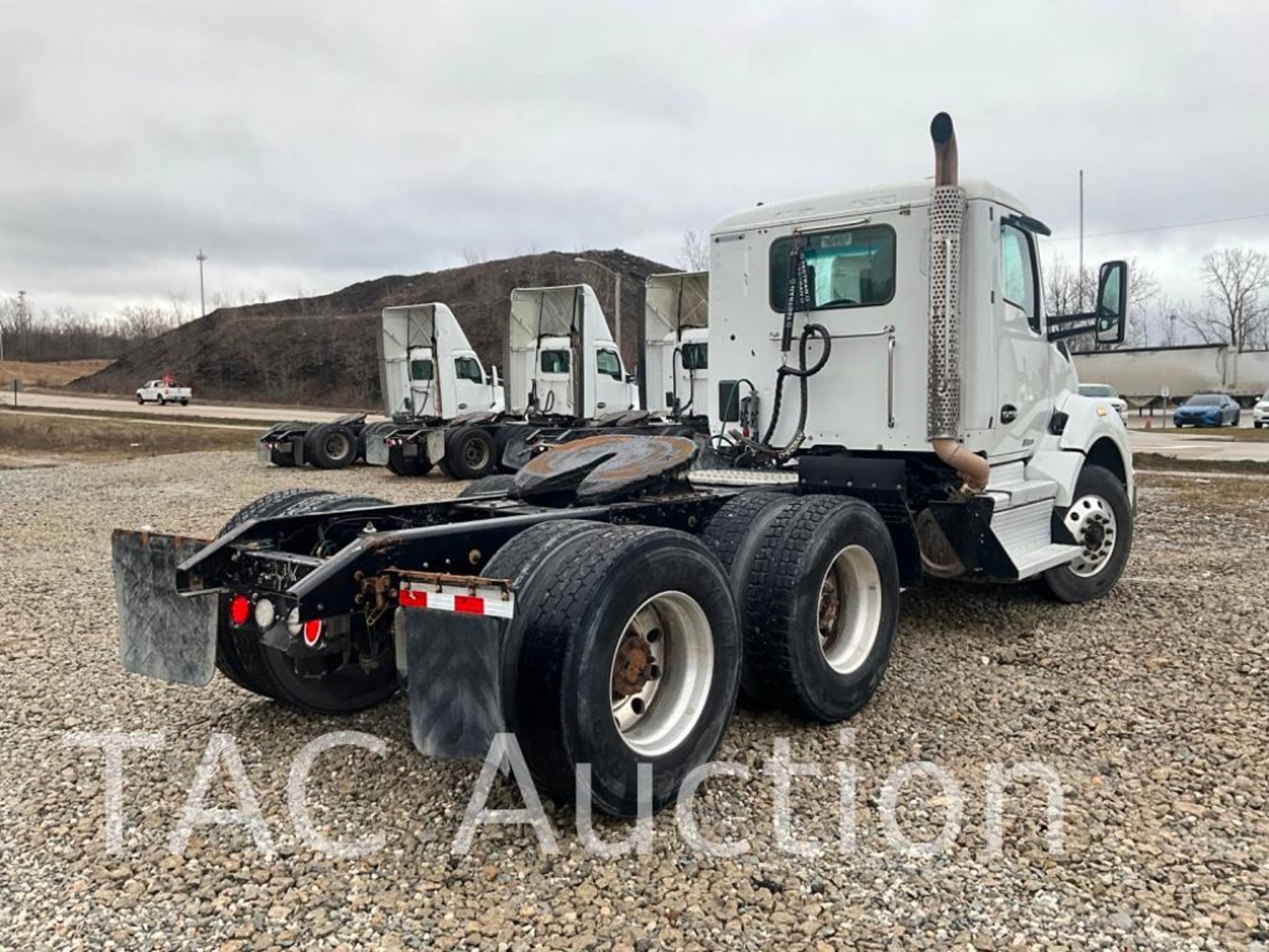 2018 Kenworth T880 Day Cab - Image 5 of 55