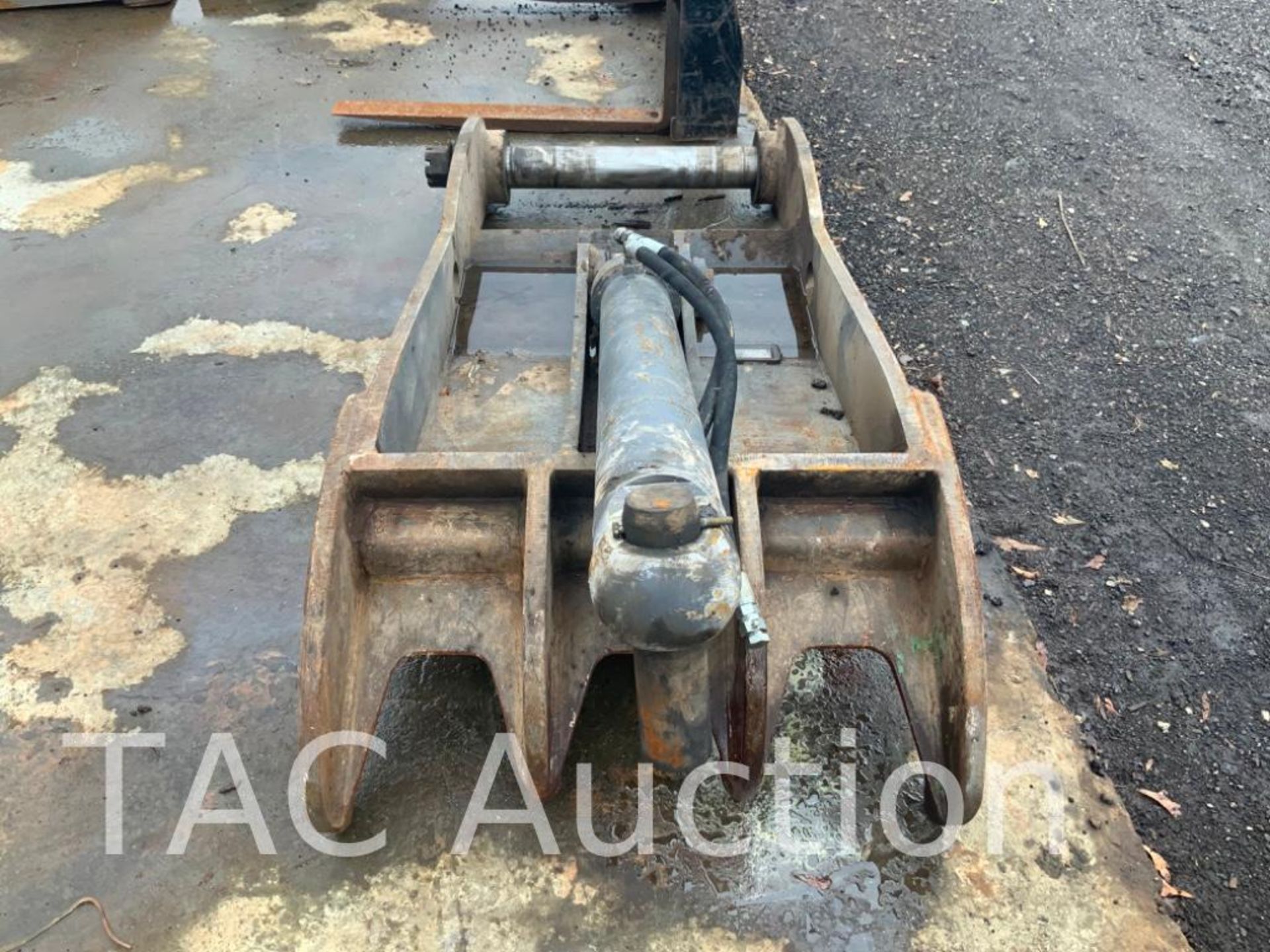 LEMAC 35 Ton Hydraulic Thumb For Excavator - Image 2 of 7