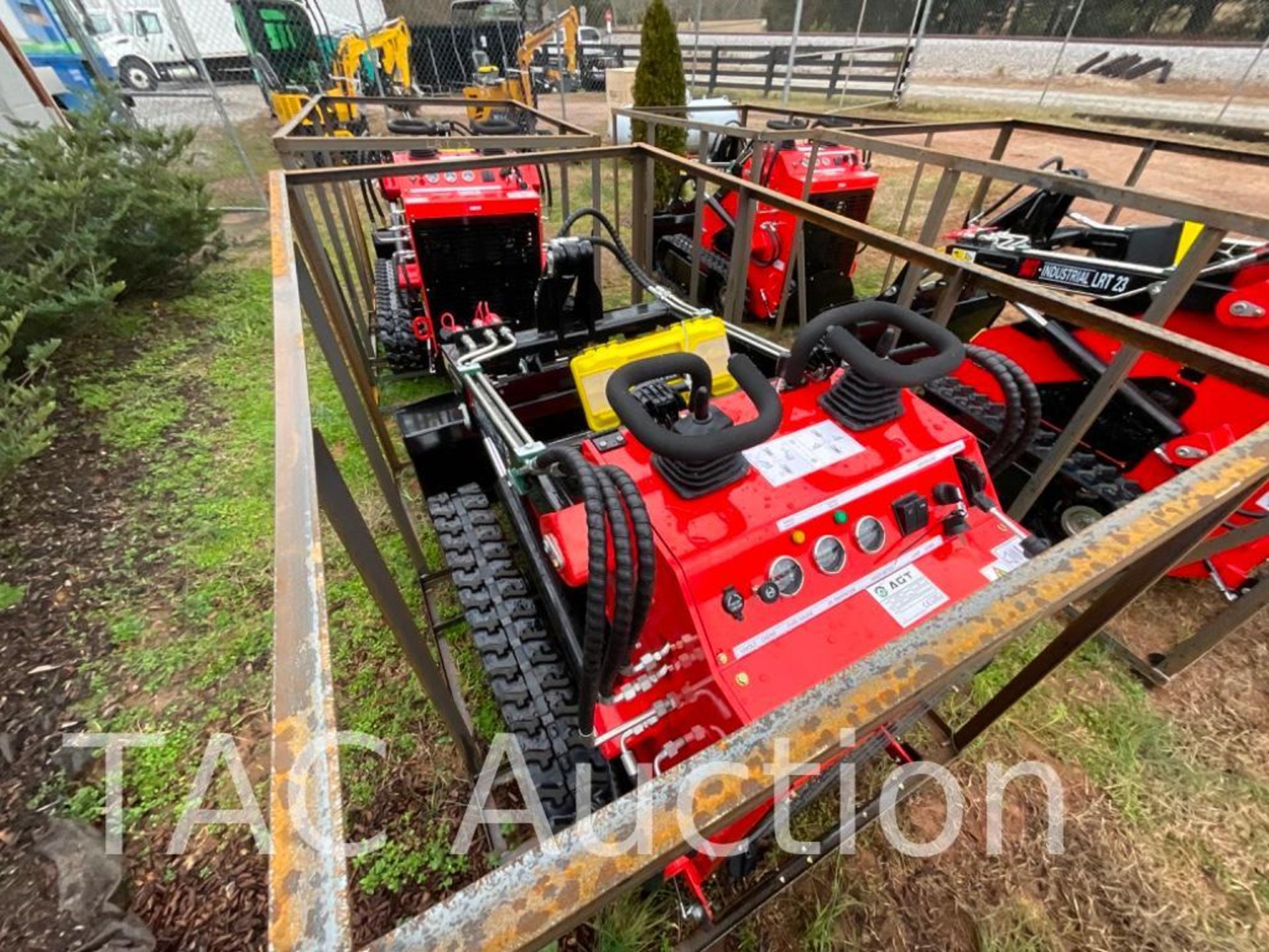 New AGT LRT23 Mini Skid Steer - Image 8 of 21