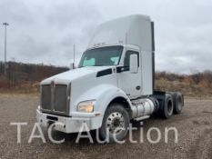 2018 Kenworth T880 Day Cab