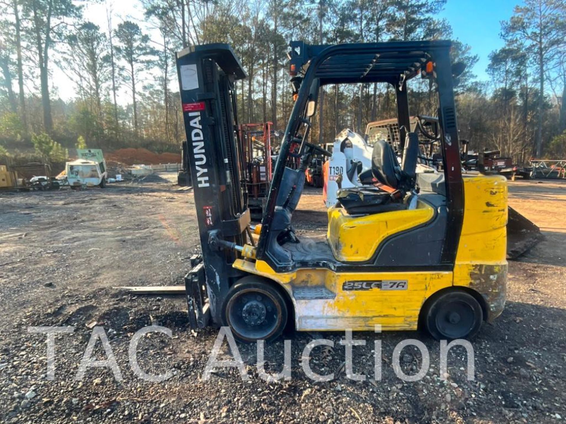 Hyundai 25LC-7A 5,000lb Forklift - Bild 2 aus 27