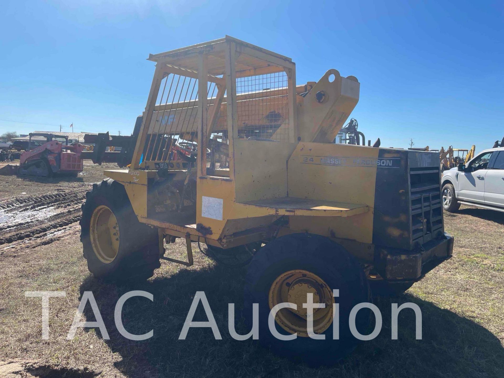 Massey Ferguson MF24 Telehandler - Image 5 of 39