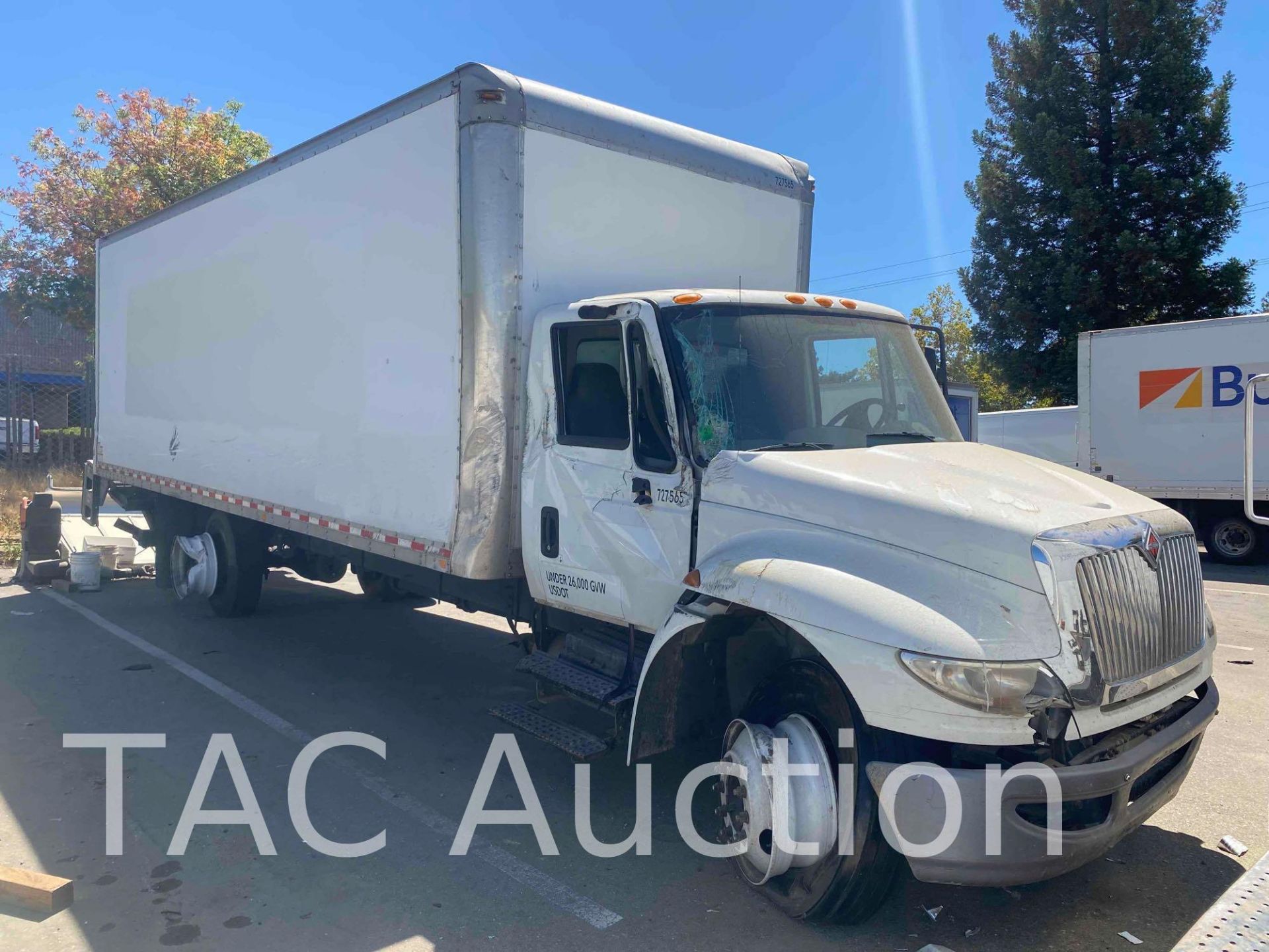 2018 International Durastar 4300 26ft Box Truck