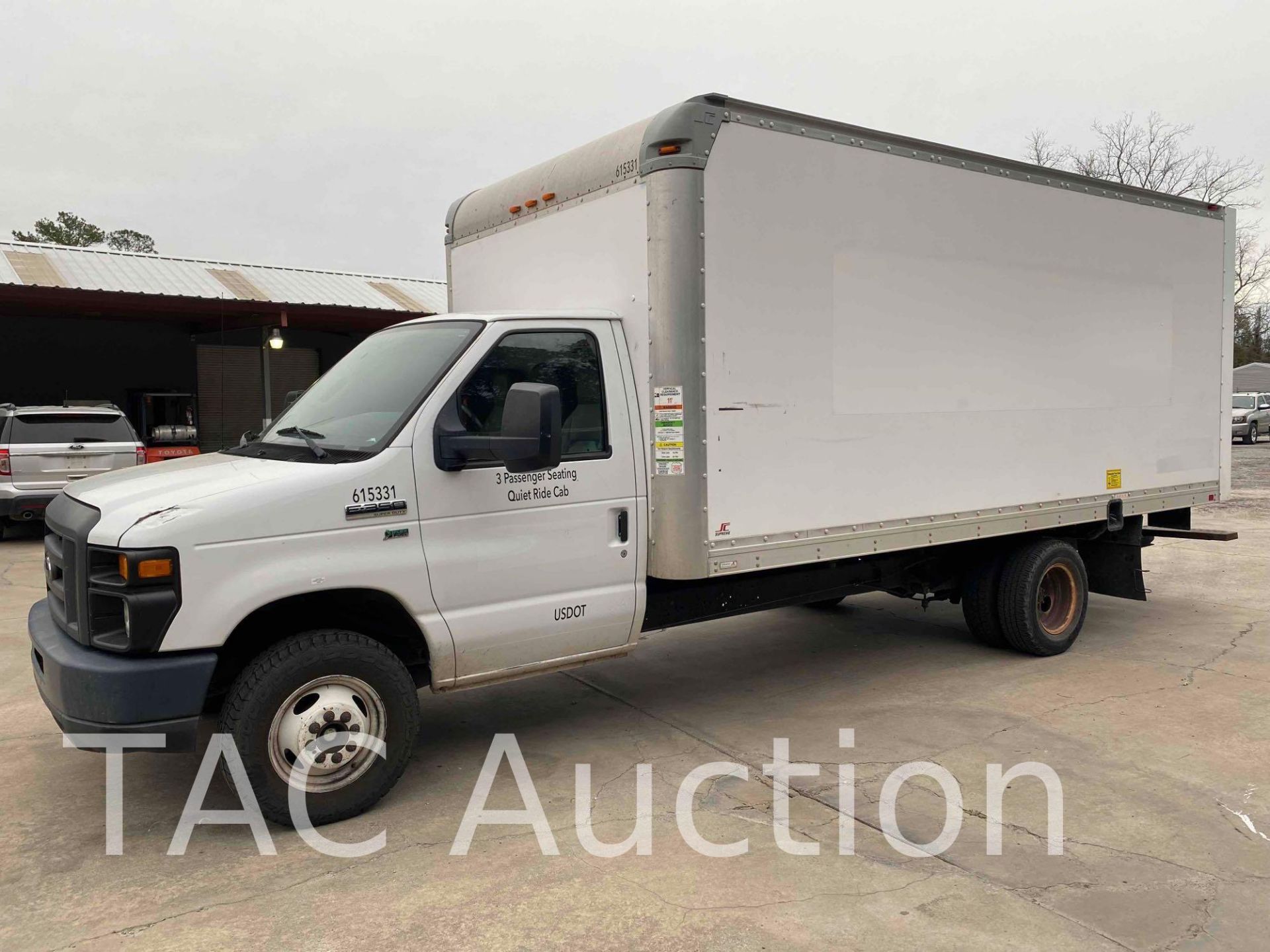 2016 Ford E-350 16ft Box Truck