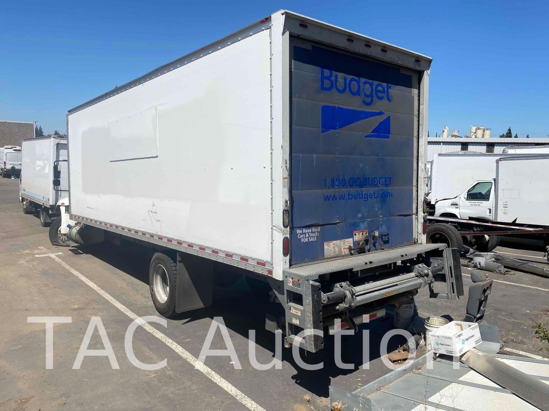 2018 International Durastar 4300 26ft Box Truck - Image 5 of 66