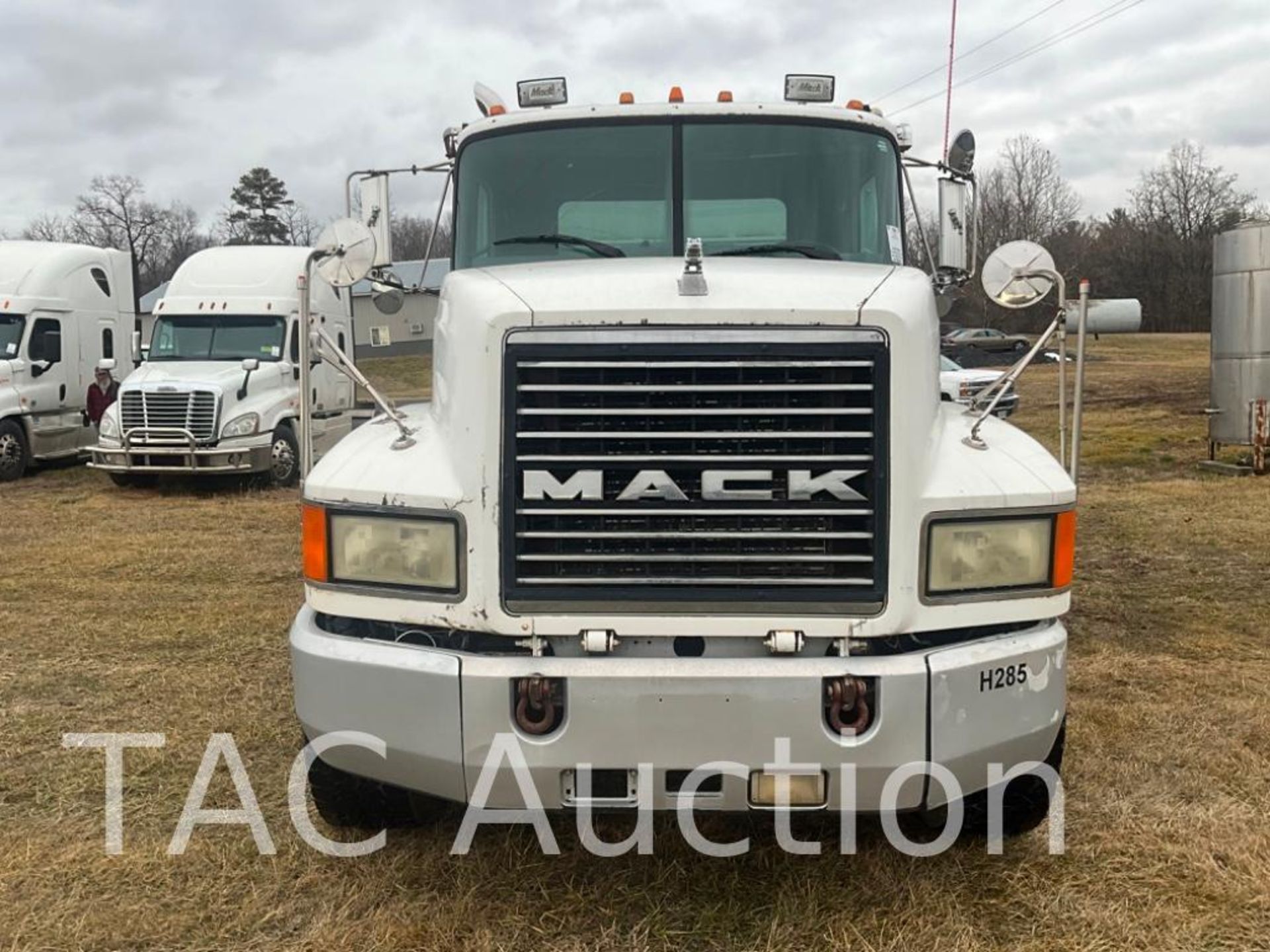 1994 Mack CH613 Manure Spreader Truck - Image 8 of 52
