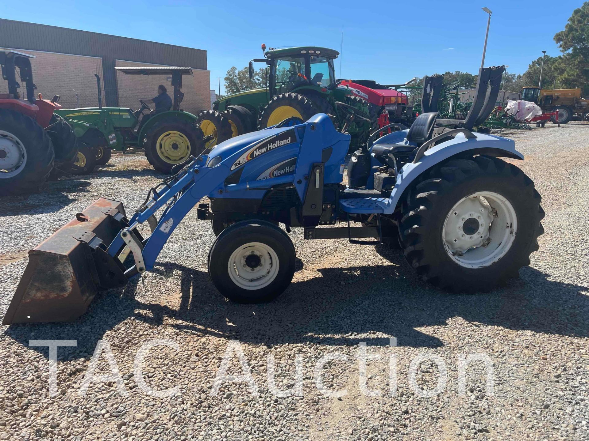 New Holland TC40A 4x4 Tractor W/ Front End Loader - Image 2 of 35