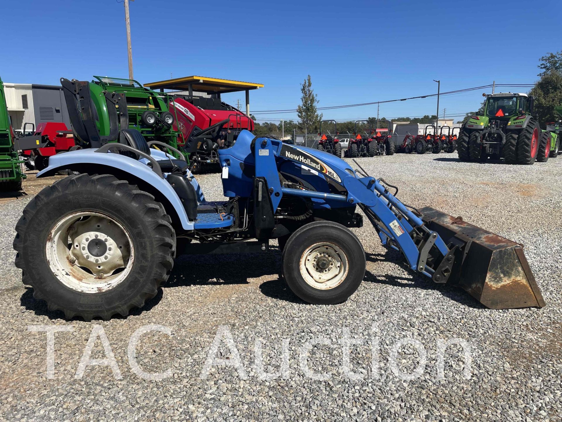 New Holland TC40A 4x4 Tractor W/ Front End Loader - Image 6 of 35