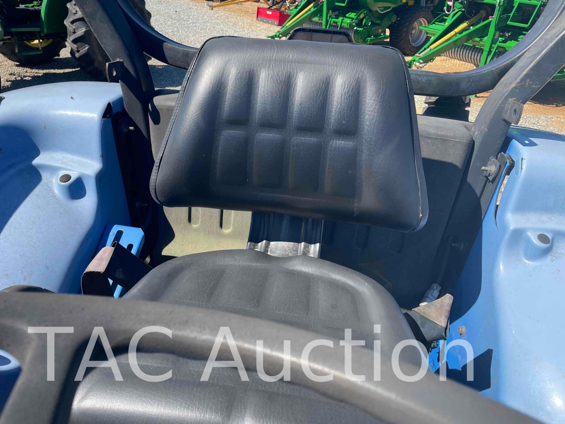 New Holland TC40A 4x4 Tractor W/ Front End Loader - Image 16 of 35