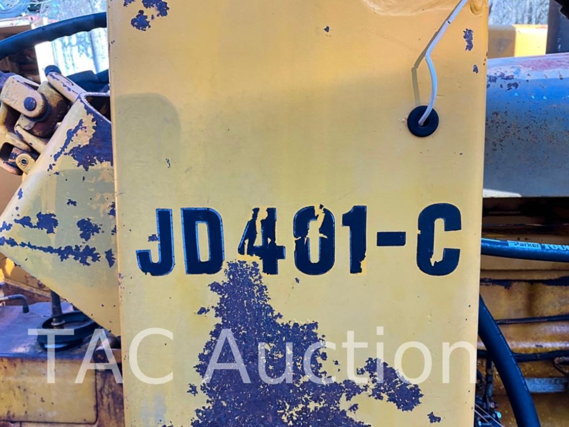 John Deere 401-C Backhoe Loader - Image 37 of 40