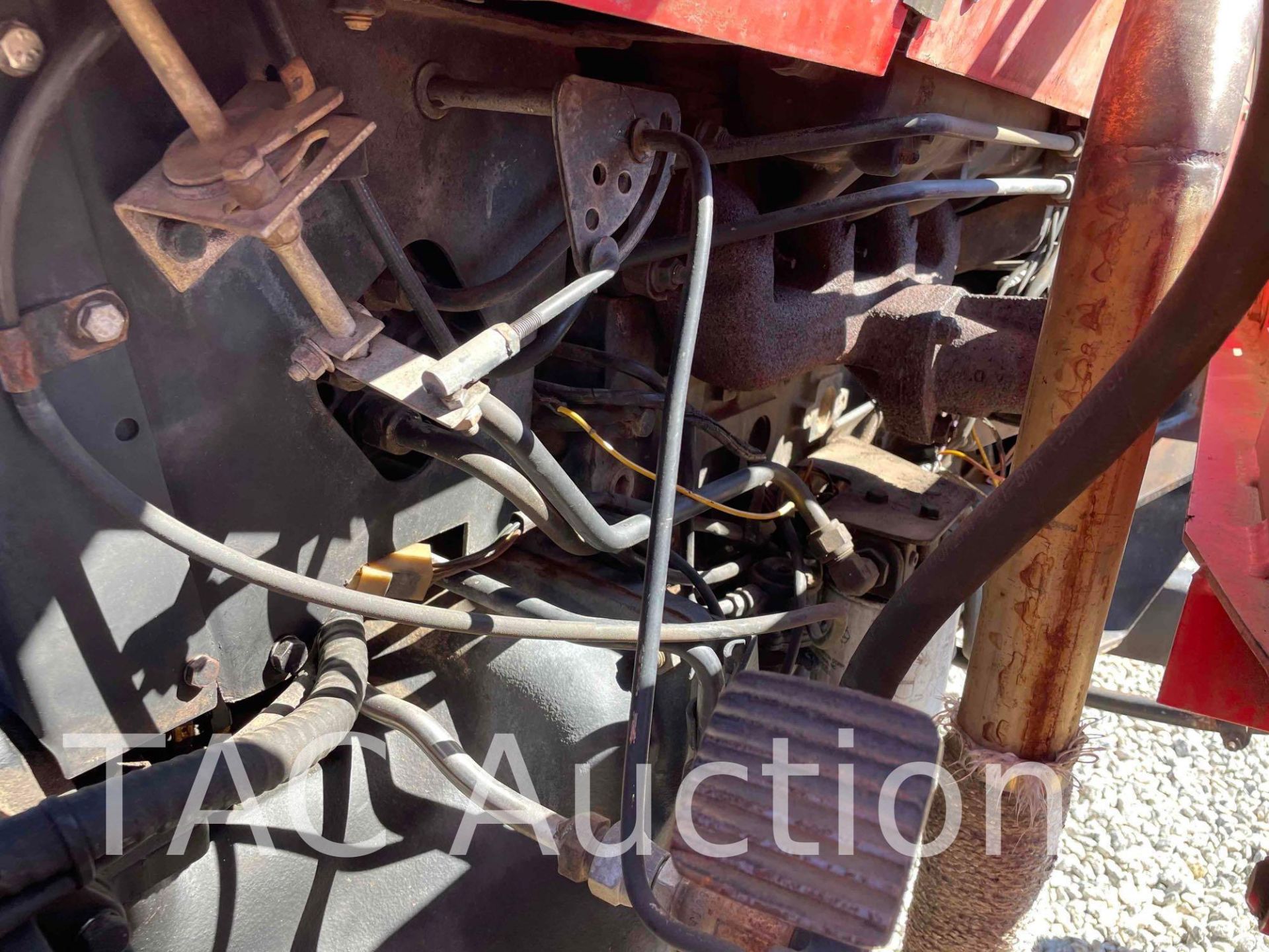 Massey Ferguson 281 Tractor W/ Front End Loader - Image 22 of 43