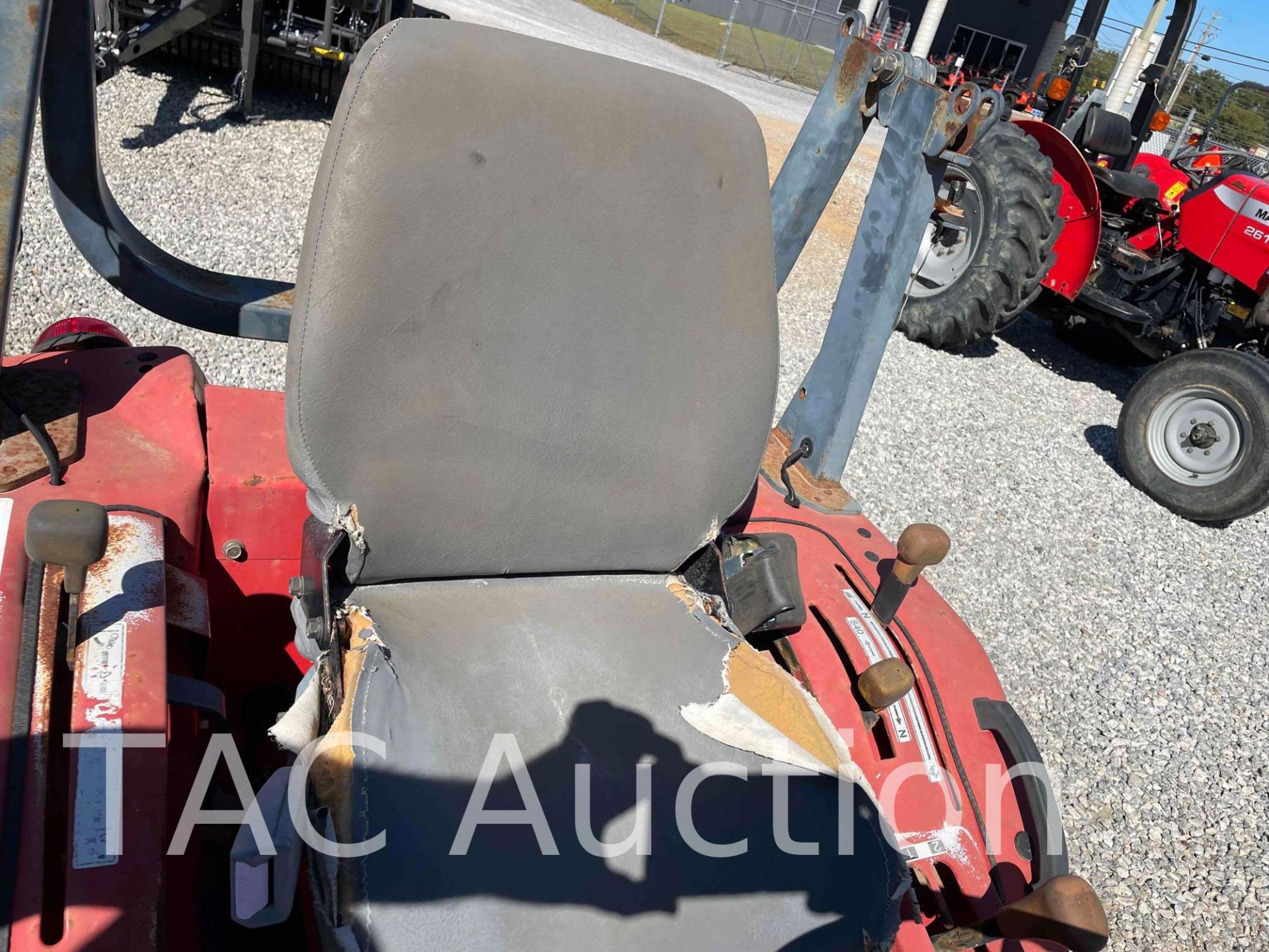 Massey Ferguson 1528 Tractor W/ Front End Loader - Image 14 of 44