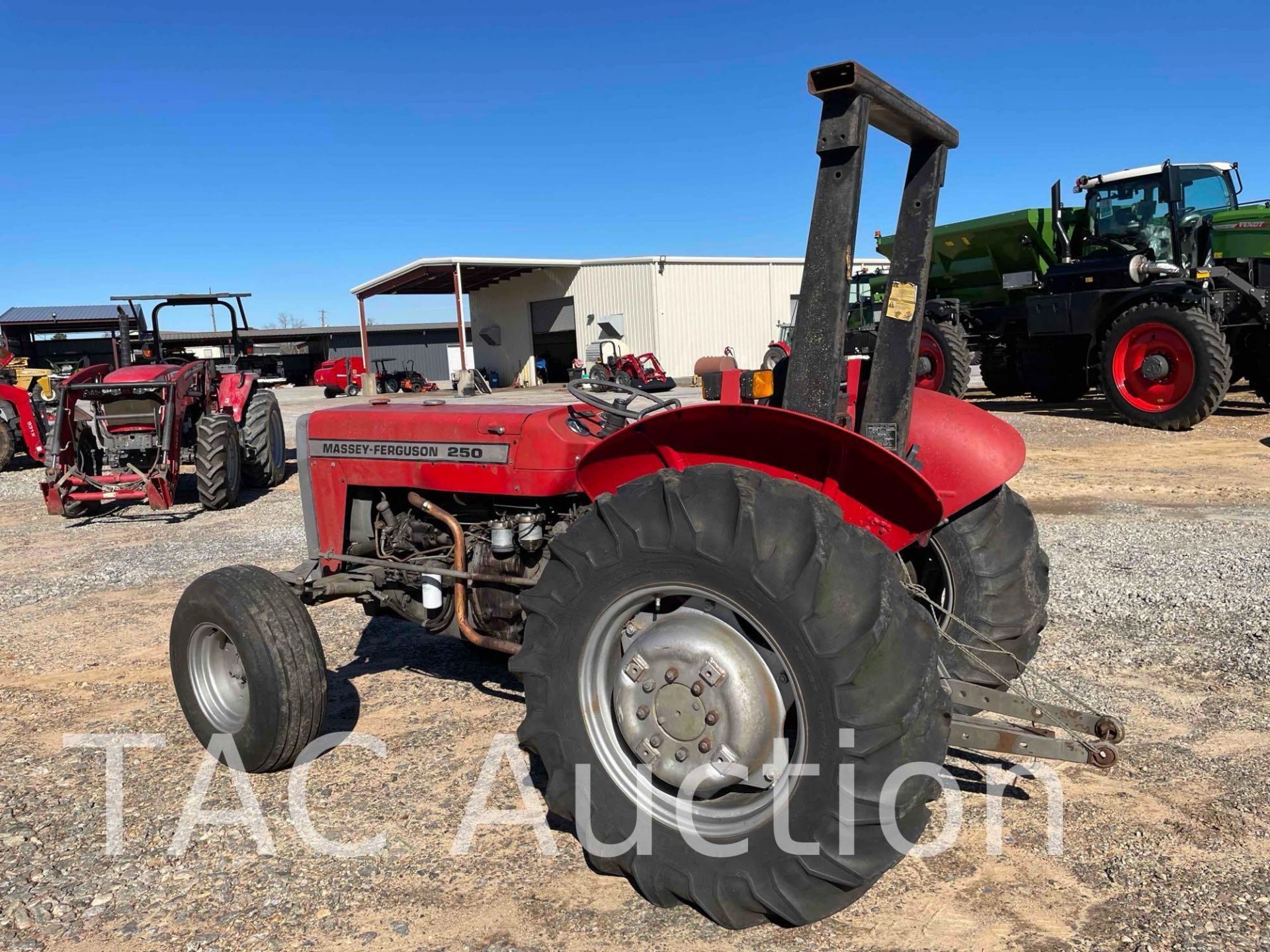 Massey Ferguson 250 2WD Farm Tractor - Image 3 of 34