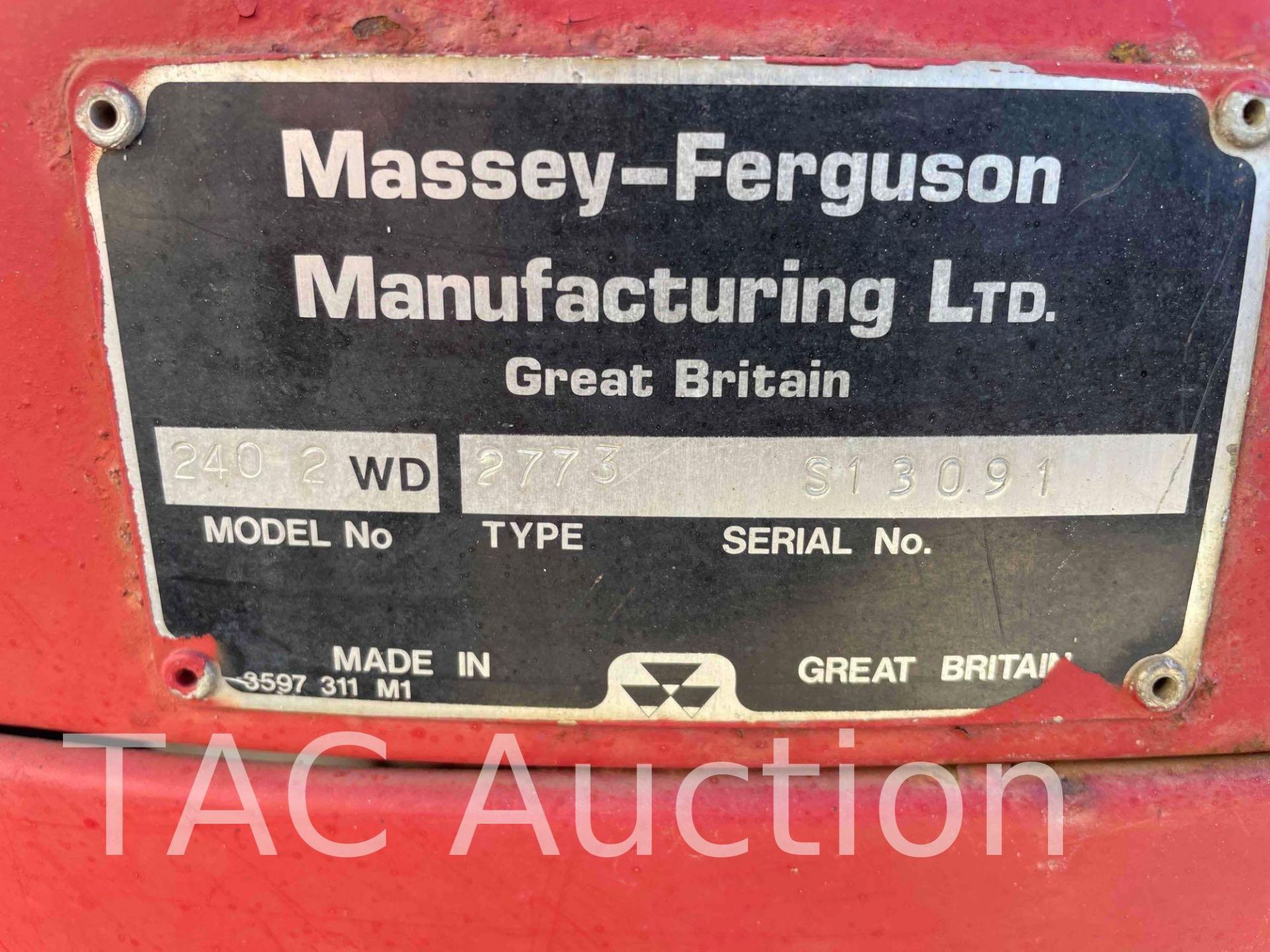 Massey Ferguson 240 Tractor - Image 22 of 22