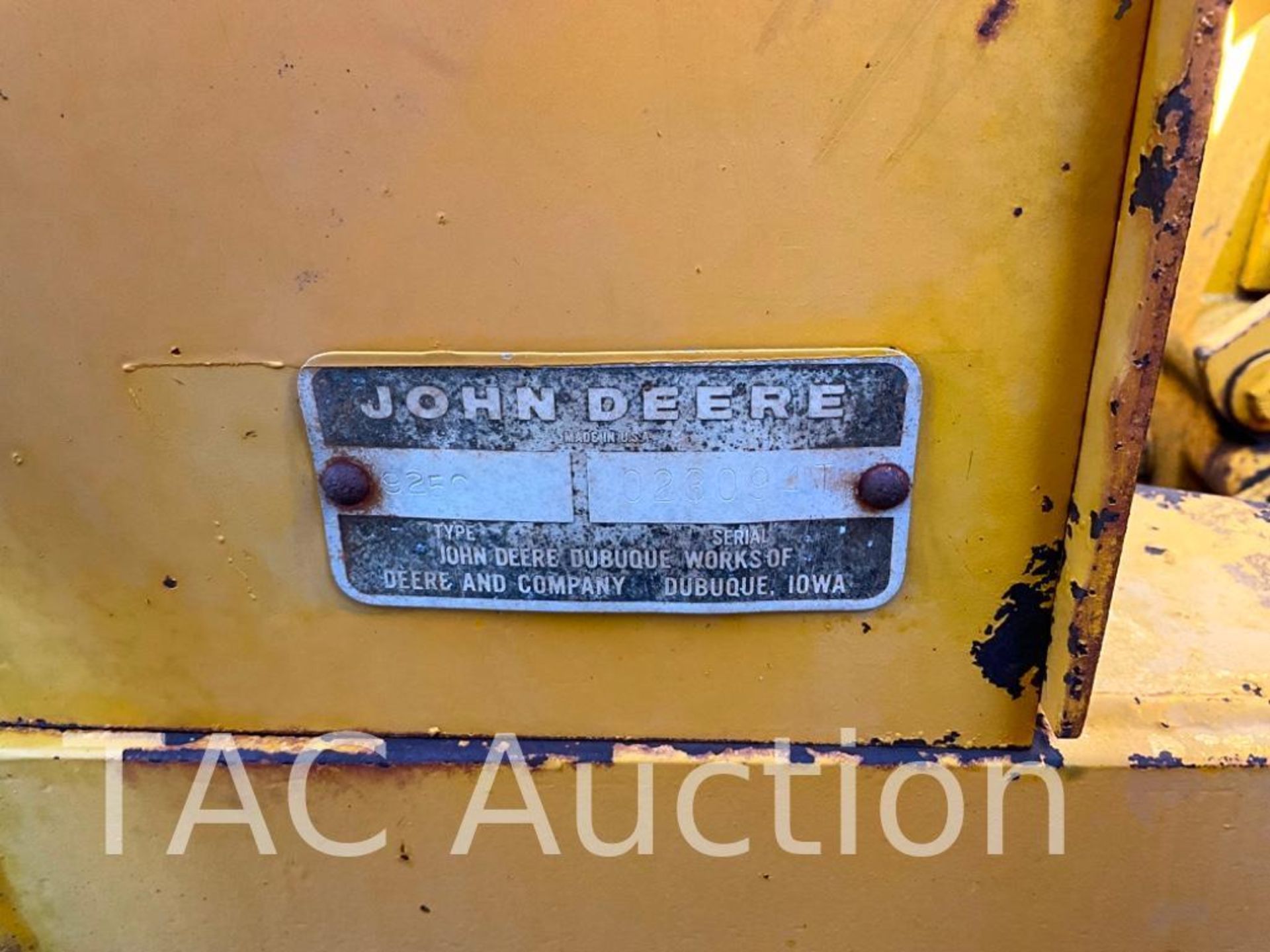 John Deere 401-C Backhoe Loader - Image 40 of 40
