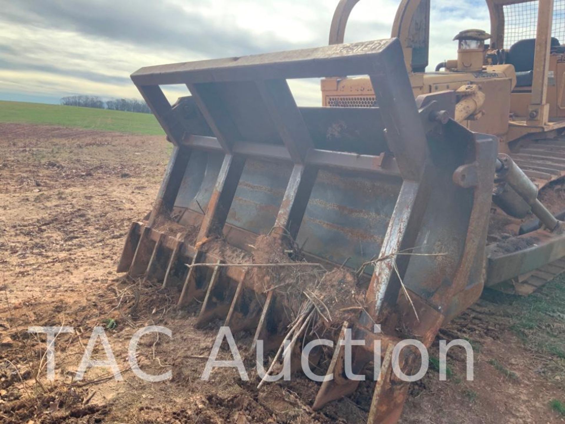 International Harvester TD15C Crawler Dozer - Image 9 of 39